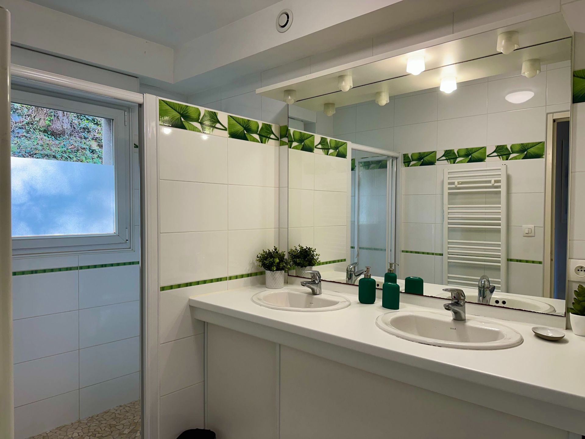 luxury house 6 Rooms for sale on LOGUIVY DE LA MER (22620)