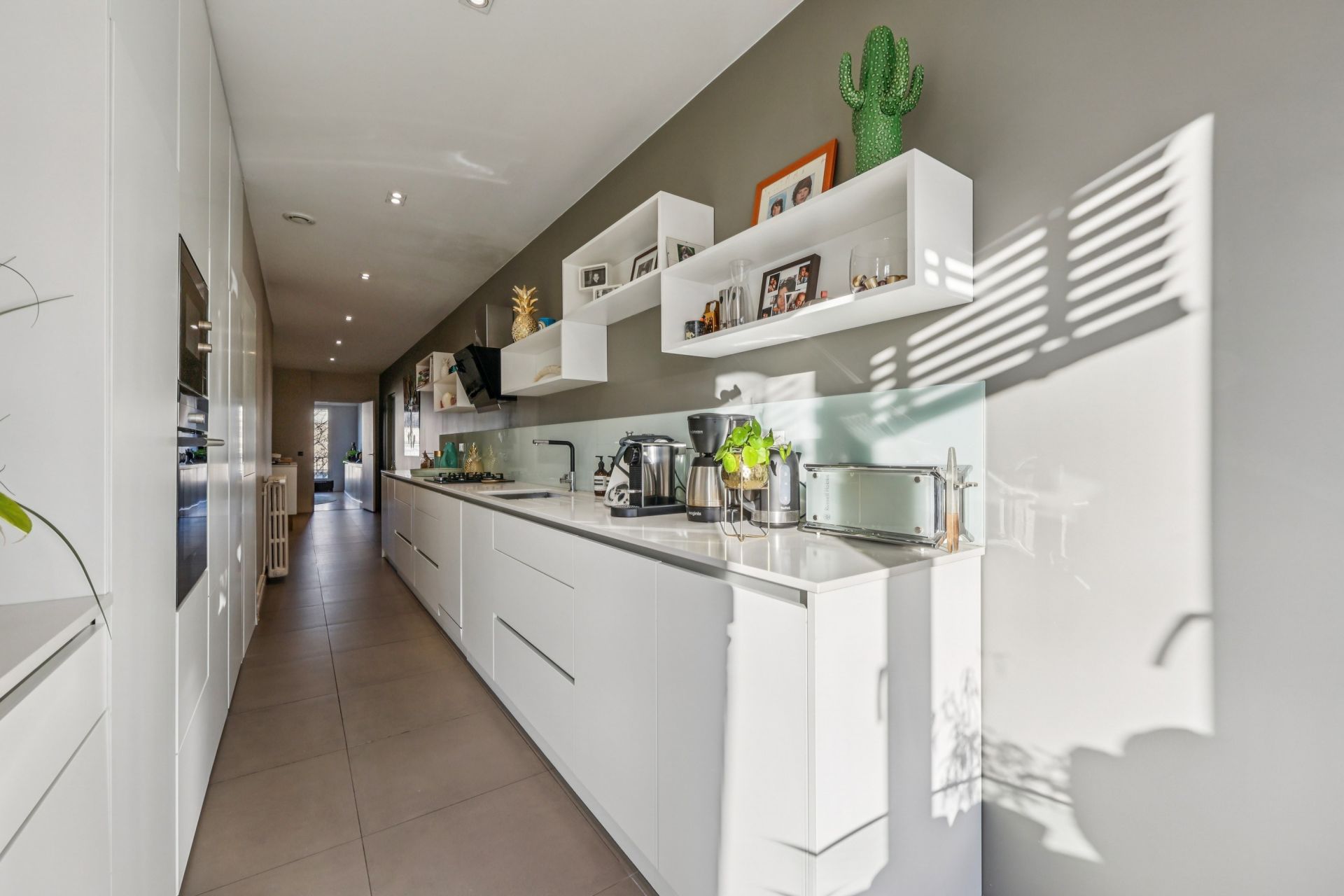 luxury apartment 6 Rooms for sale on PARIS (75016)