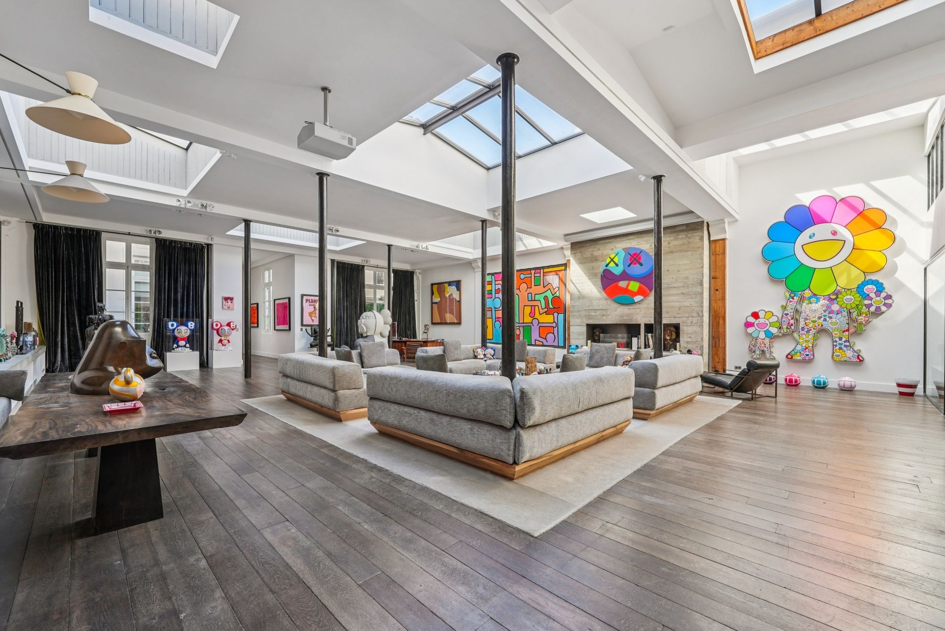 luxury loft 6 Rooms for sale on PARIS (75002)