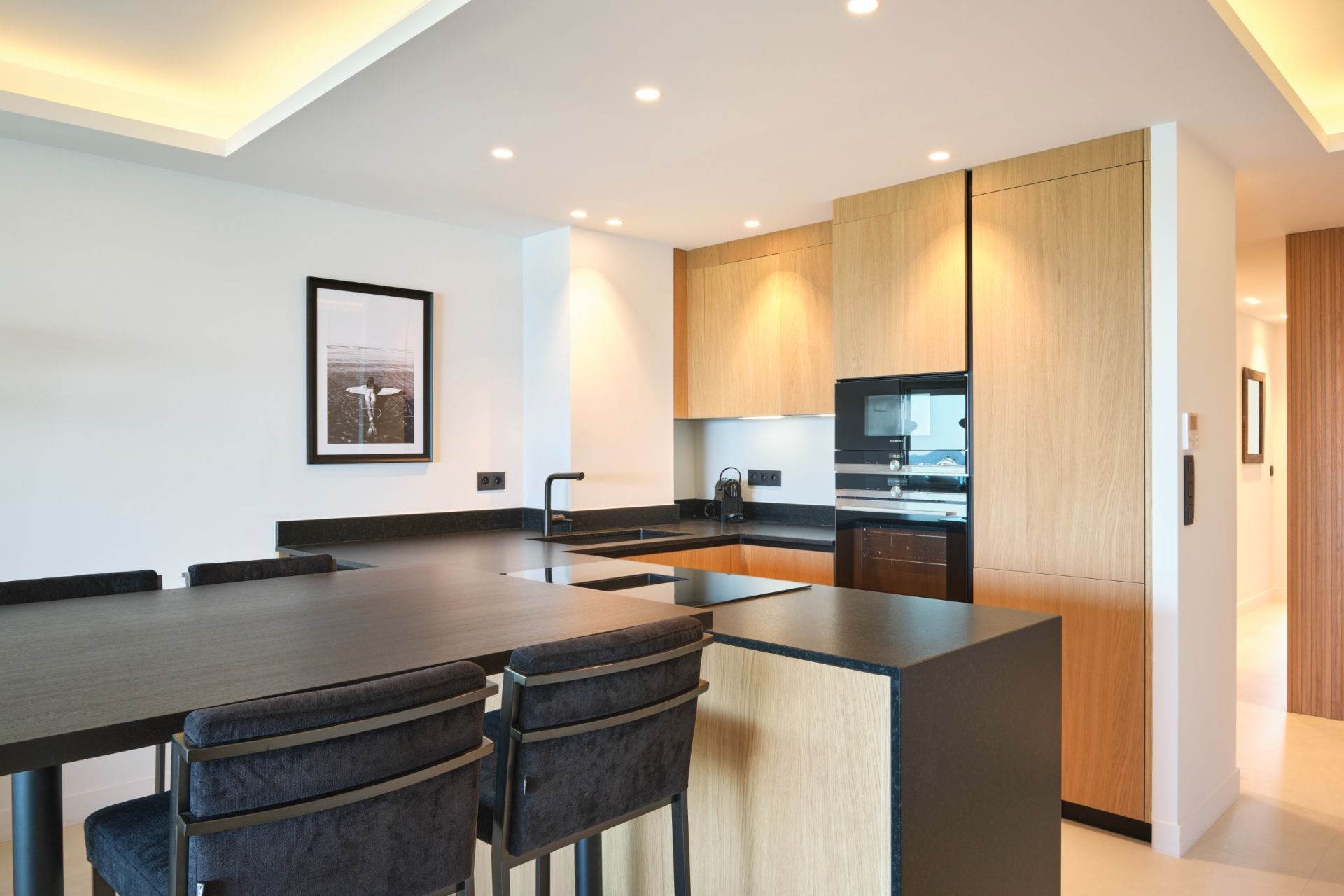 luxury apartment 3 Rooms for sale on CANNES (06400)