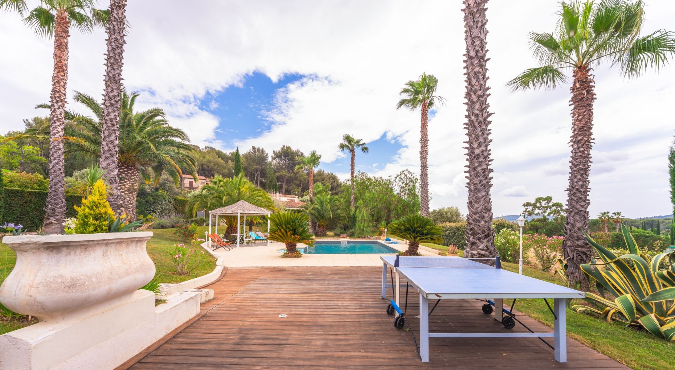 maison de luxe 5 Pièces en vente sur LE CASTELLET (83330)