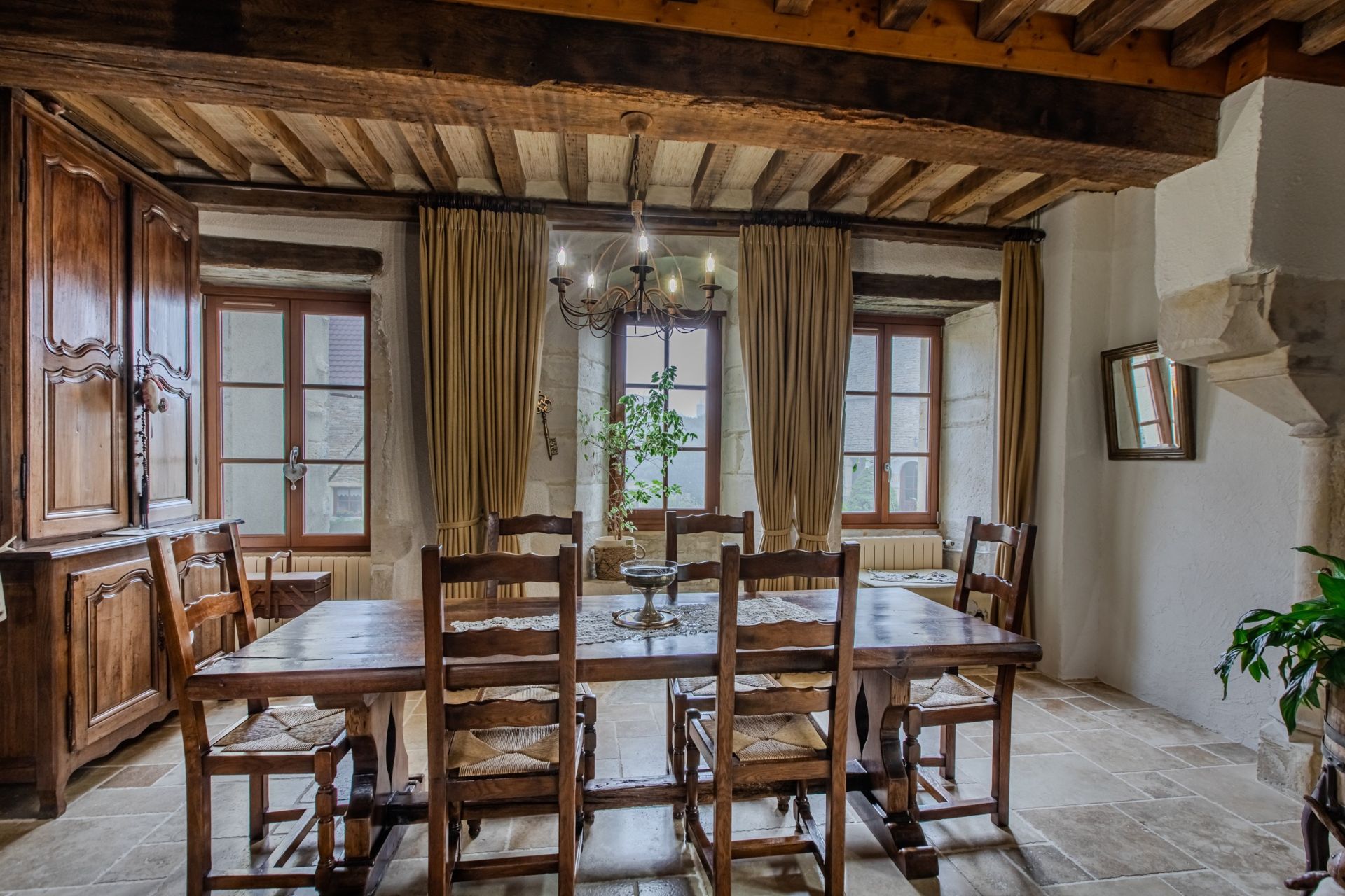 manoir 15 Pièces en vente sur DIJON (21000)