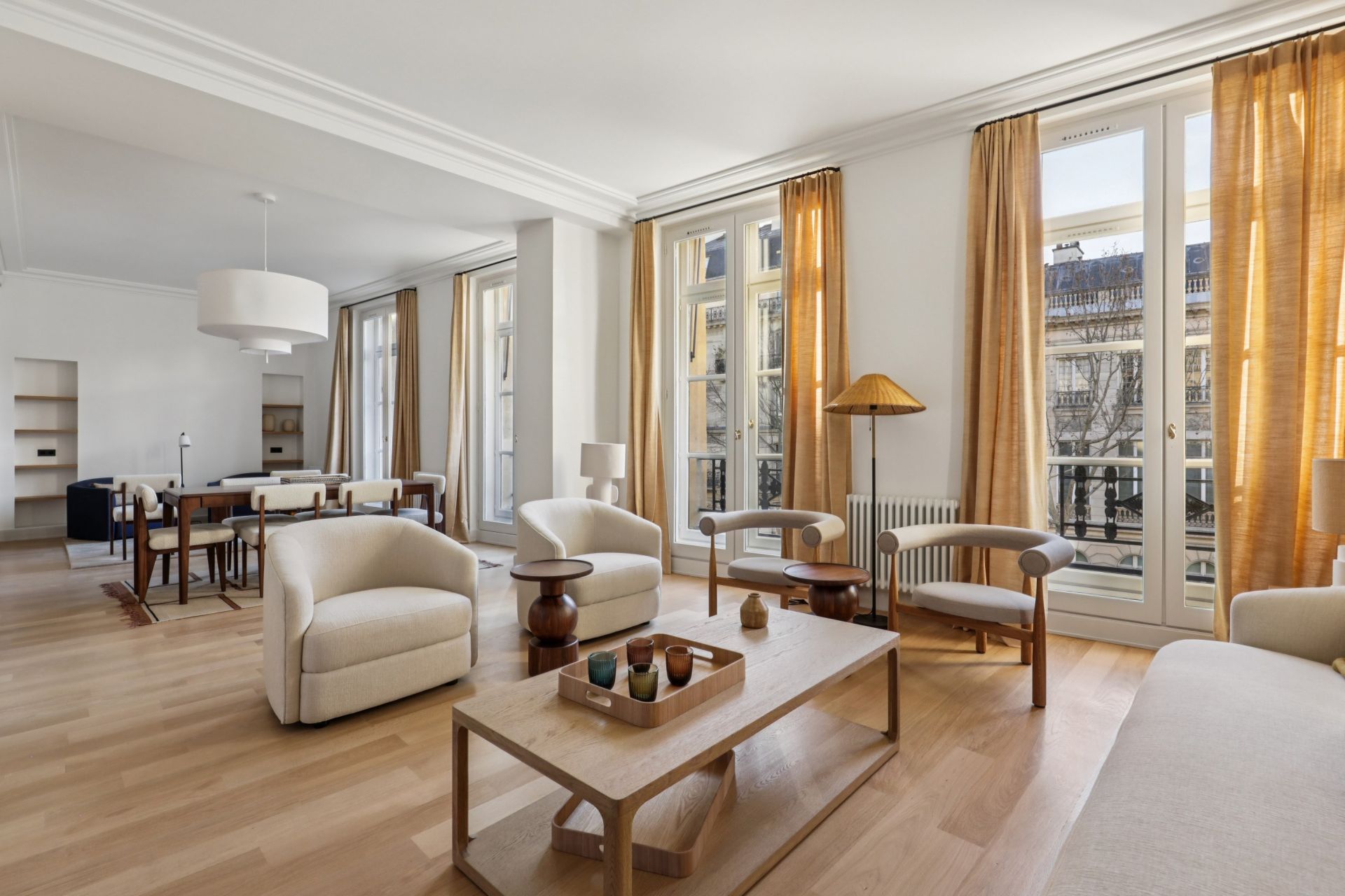 luxury apartment 5 Rooms for rent on PARIS (75007)