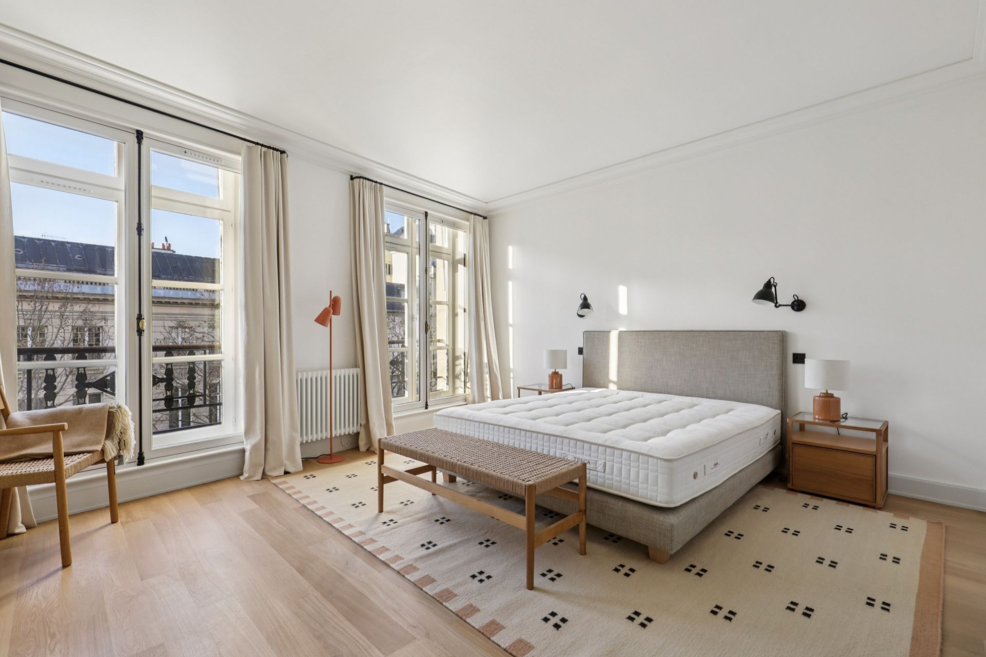 luxury apartment 5 Rooms for rent on PARIS (75007)