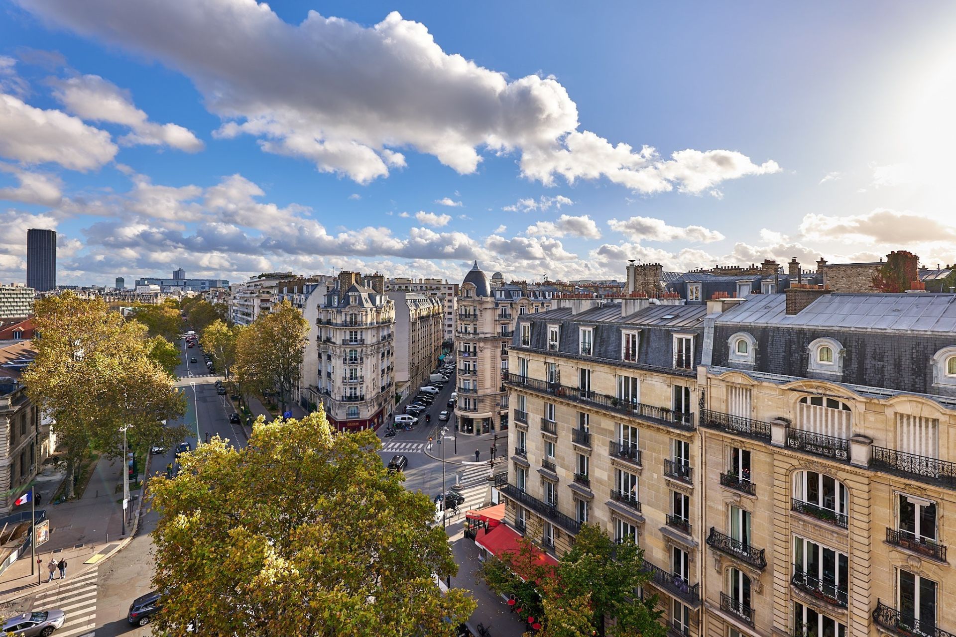 luxury apartment 6 Rooms for sale on PARIS (75007)