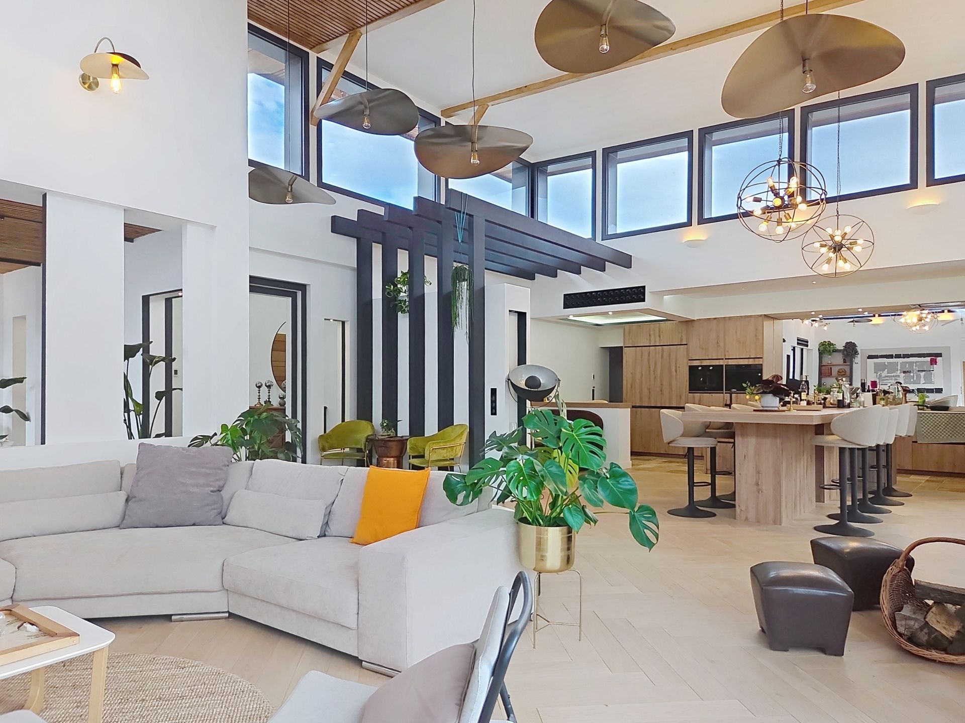 luxury house 8 Rooms for sale on ANGLET (64600)