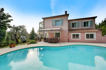 Sale Luxury house Aix-en-Provence 8 Rooms 220 m²