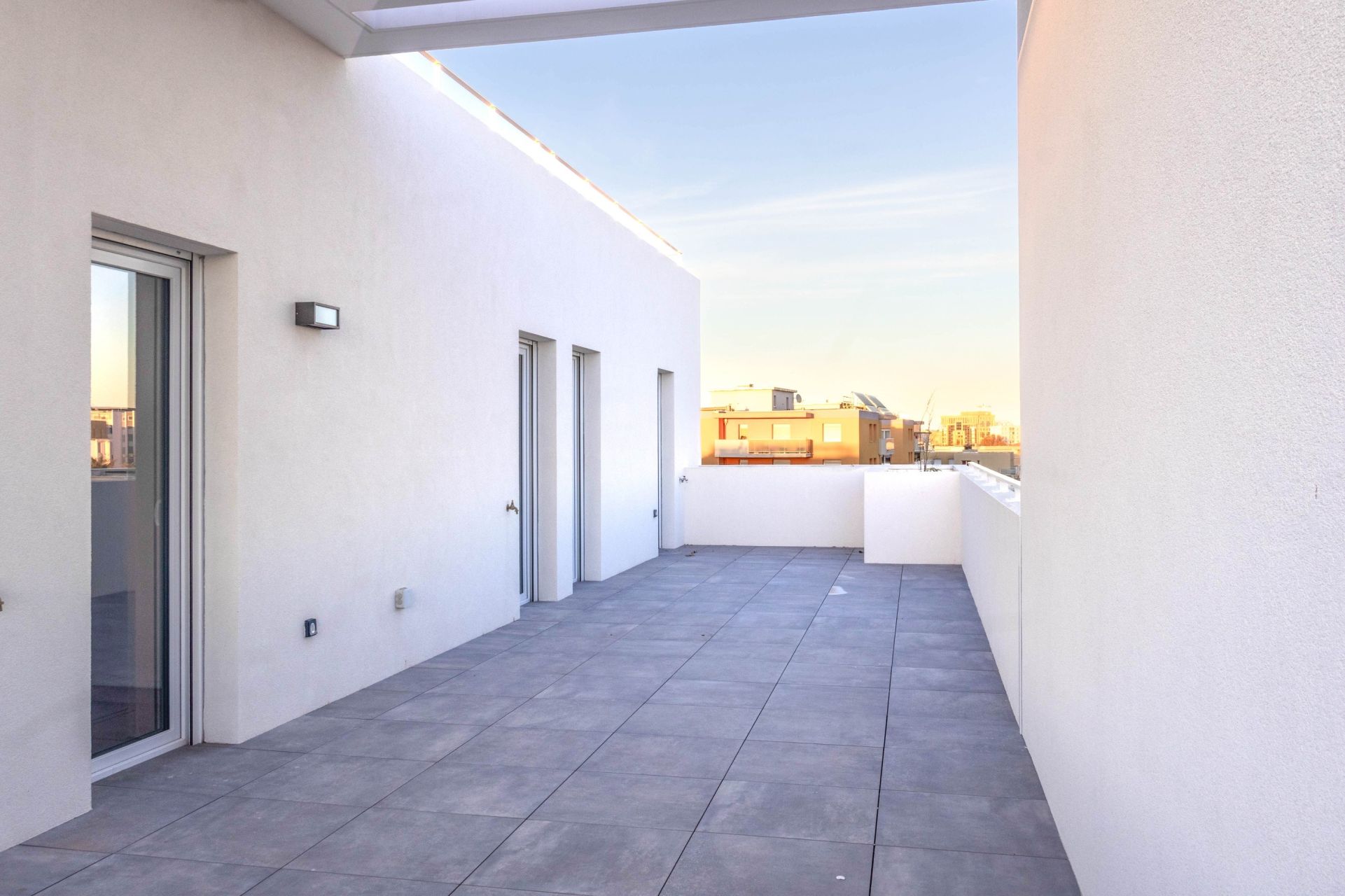 luxury apartment 4 Rooms for sale on MONTPELLIER (34000)