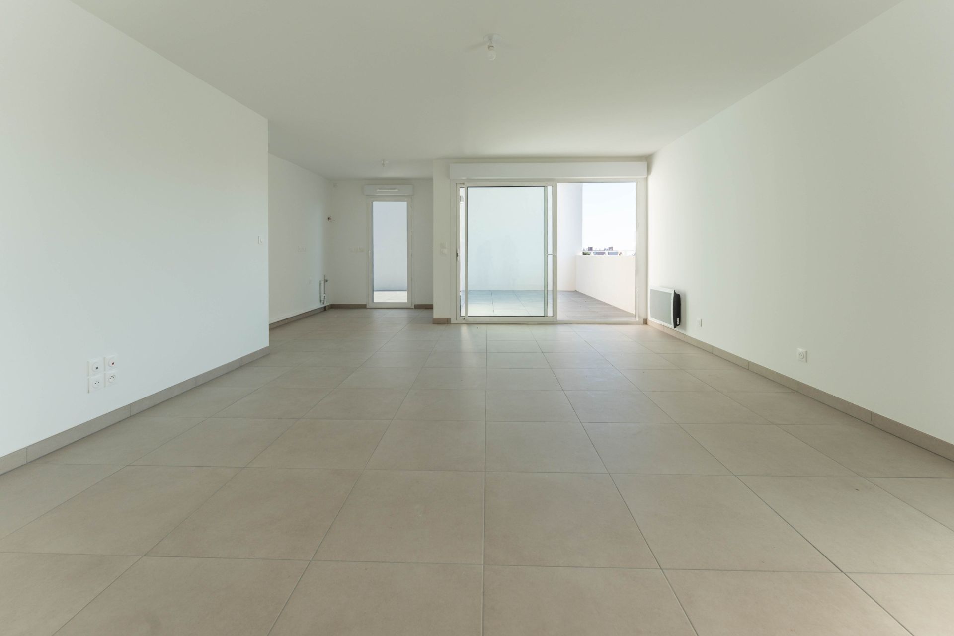 luxury apartment 4 Rooms for sale on MONTPELLIER (34000)