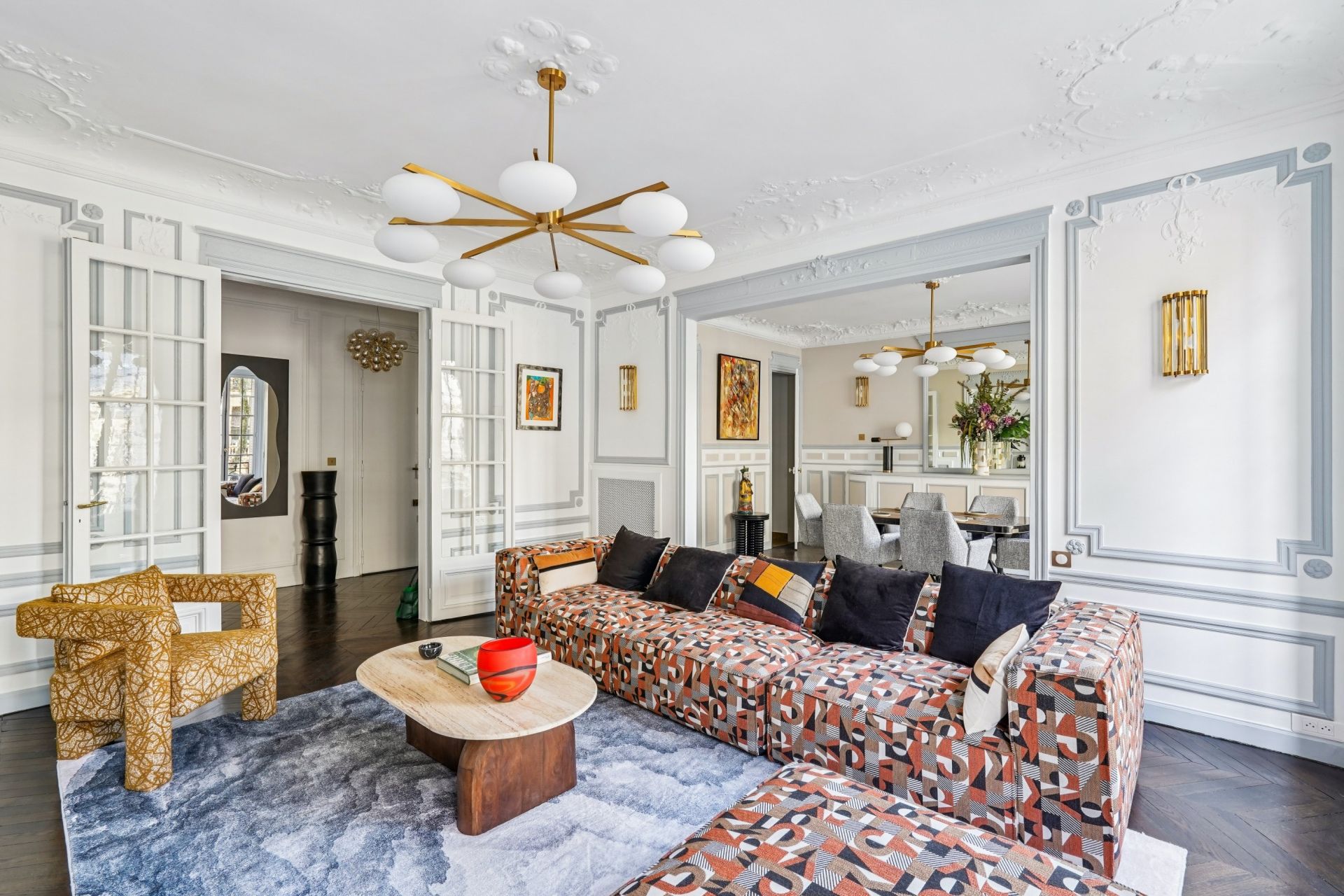 luxury apartment 5 Rooms for sale on PARIS (75007)