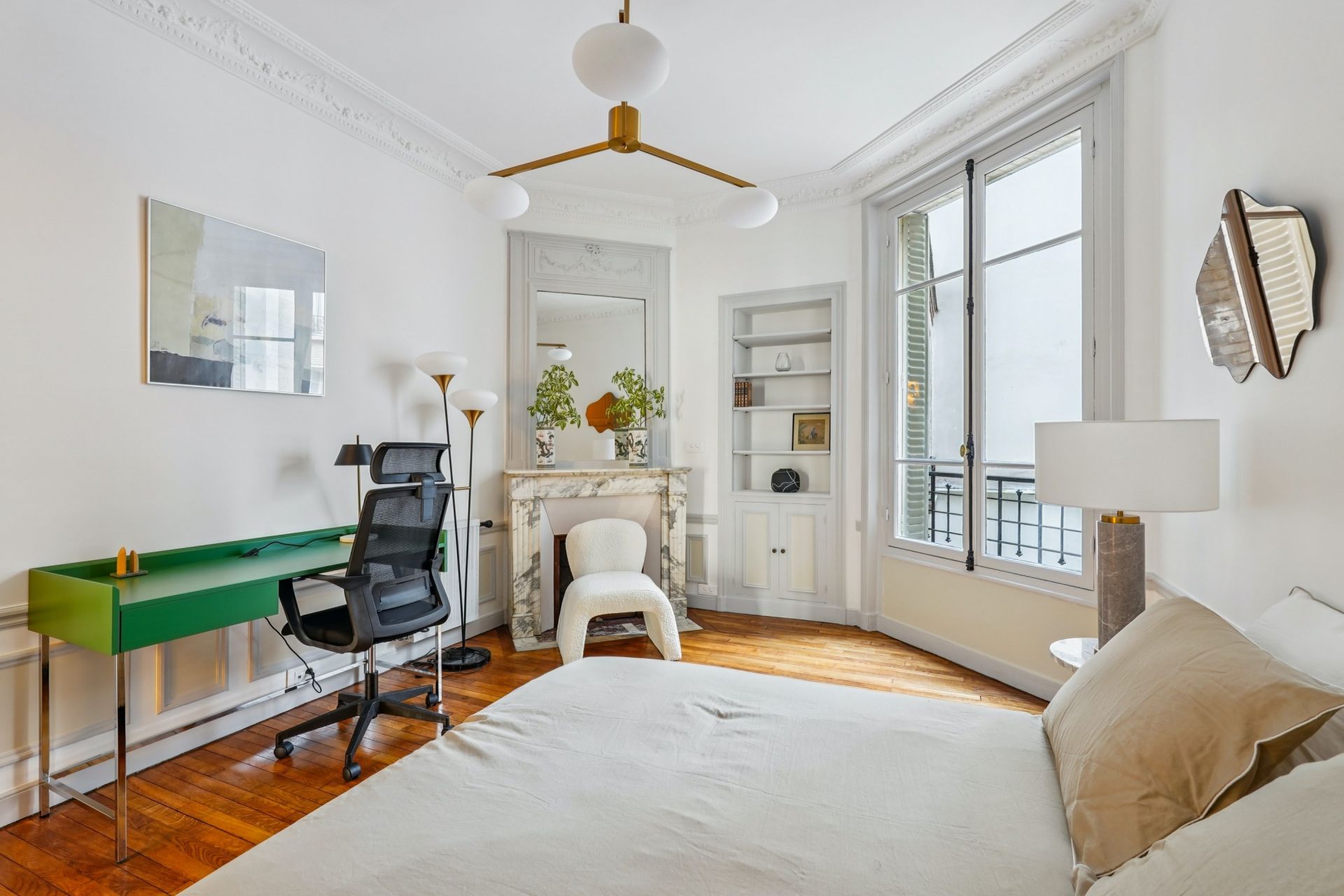 luxury apartment 5 Rooms for sale on PARIS (75007)