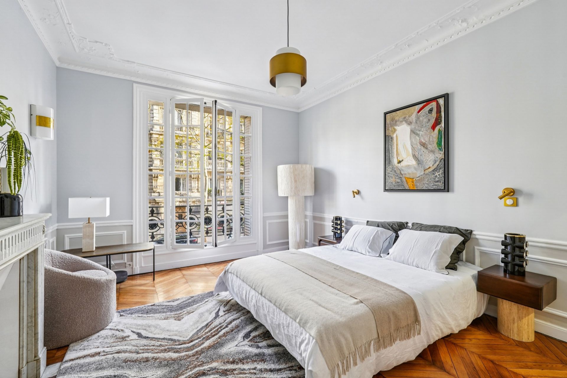 luxury apartment 5 Rooms for sale on PARIS (75007)