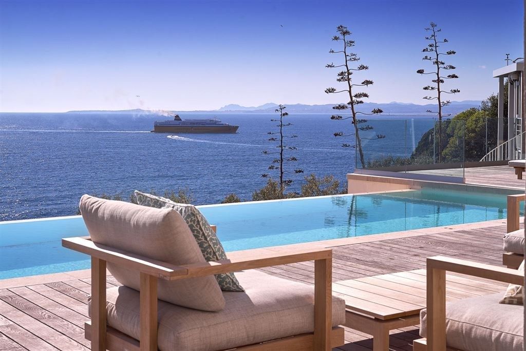 penthouse 9 Rooms for sale on NICE (06000)