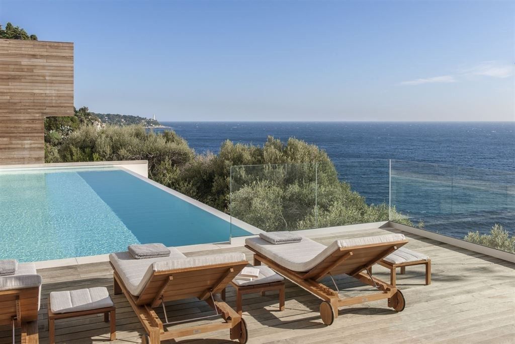 penthouse 9 Rooms for sale on NICE (06000)