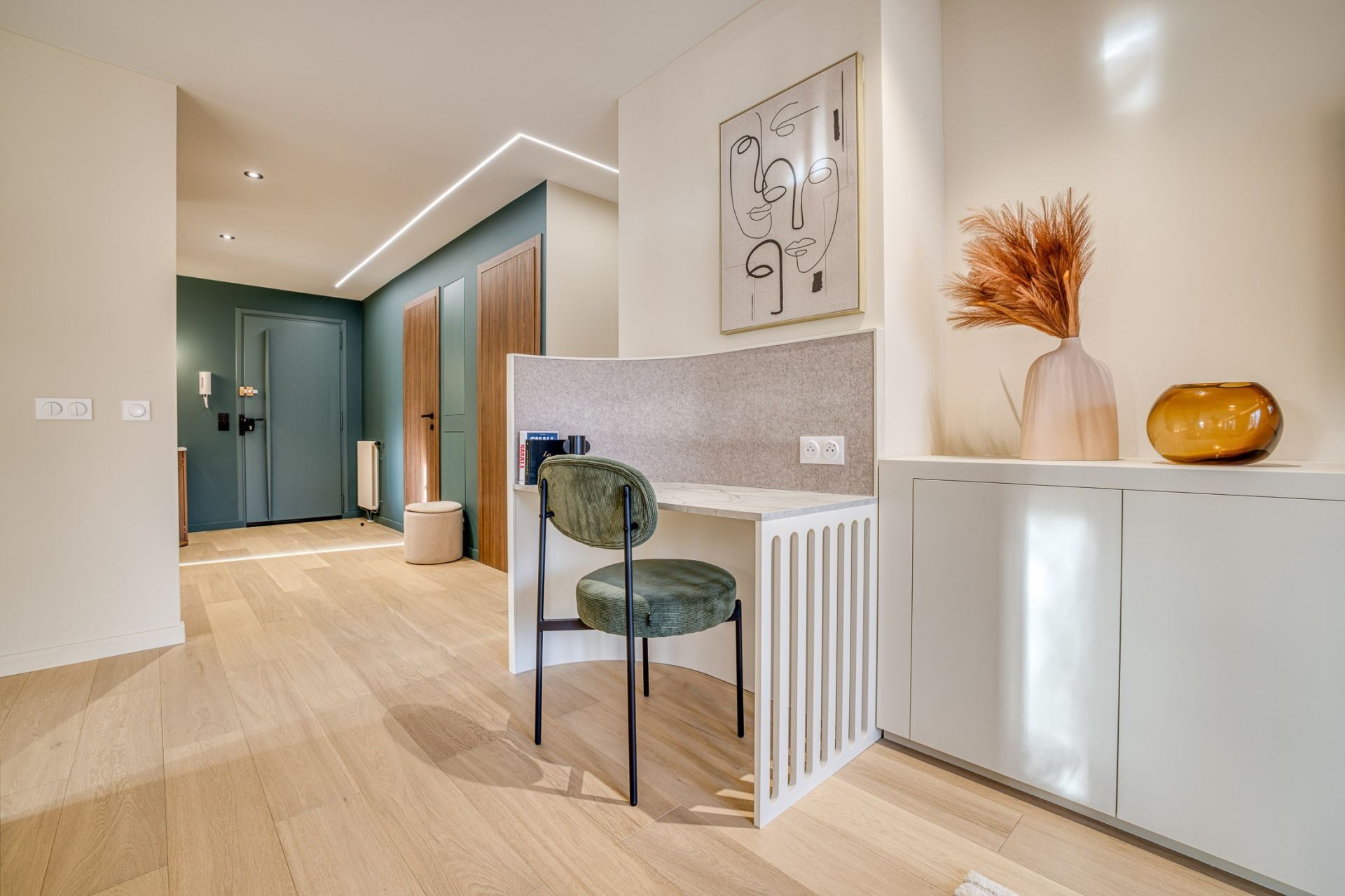 luxury apartment 3 Rooms for sale on ANNECY (74000)