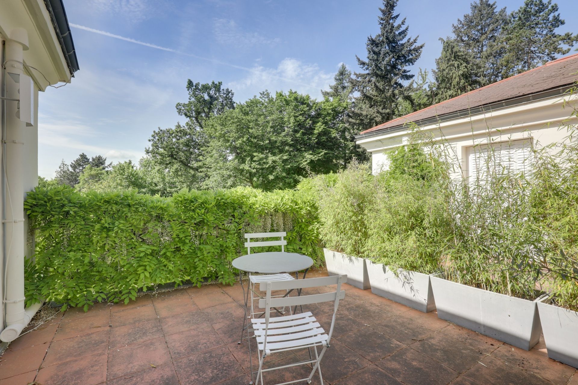 architect's house 11 Rooms for rent on GARCHES (92380)