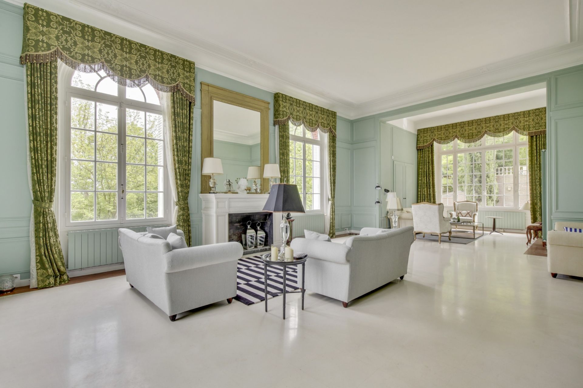 maison de luxe 11 Pièces en location sur LOUVECIENNES (78430)