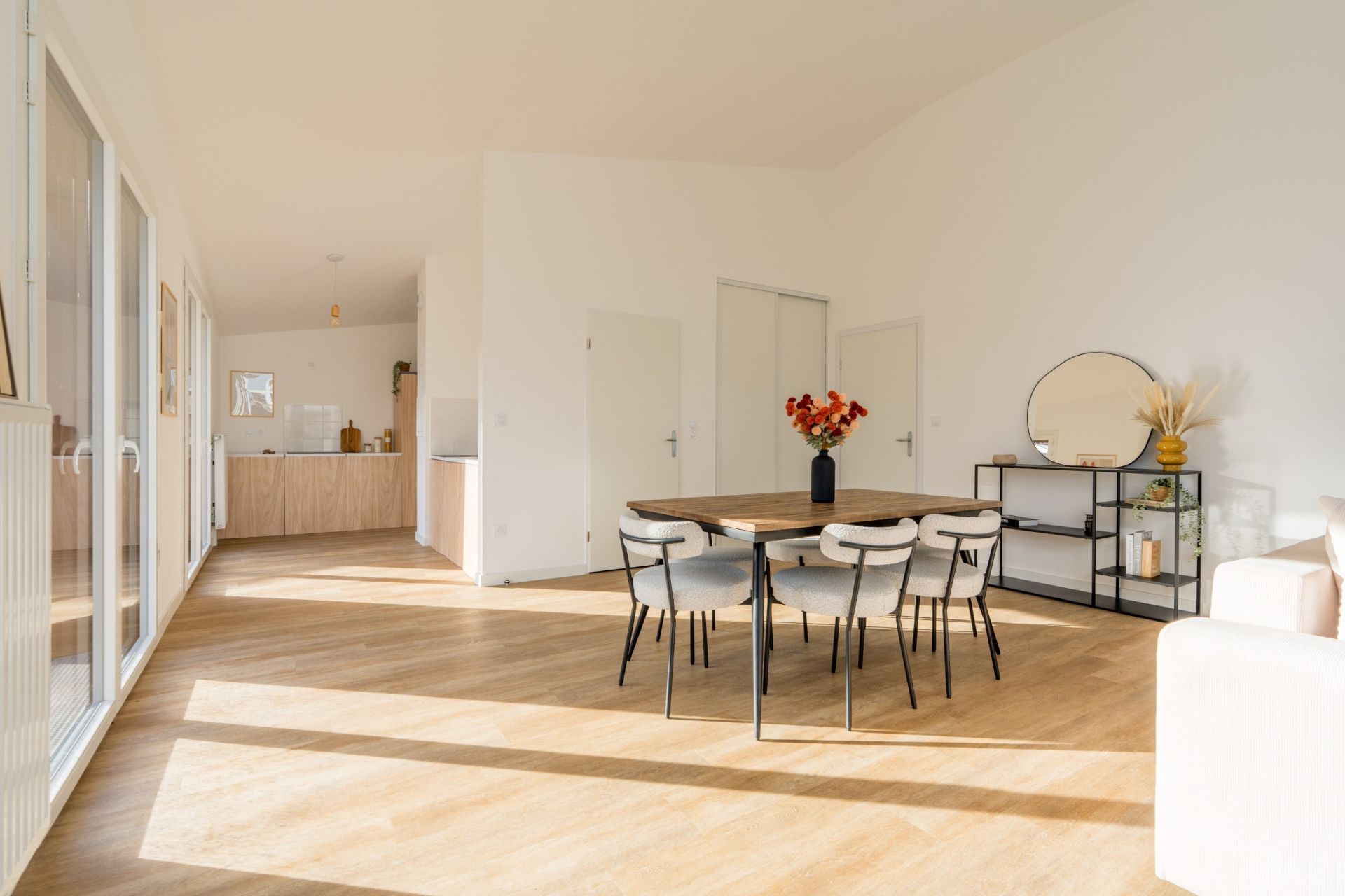 luxury apartment 5 Rooms for sale on ORLEANS (45000)