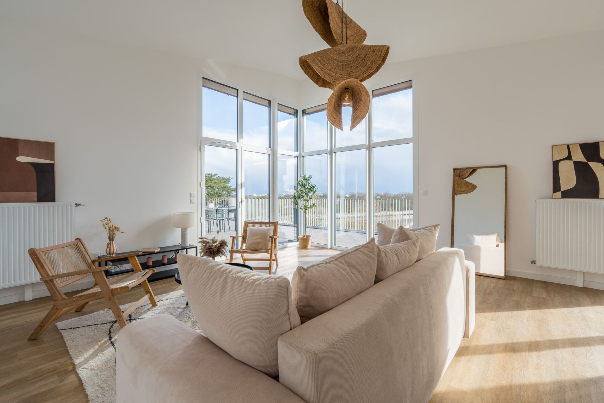 luxury apartment 5 Rooms for sale on ORLEANS (45000)