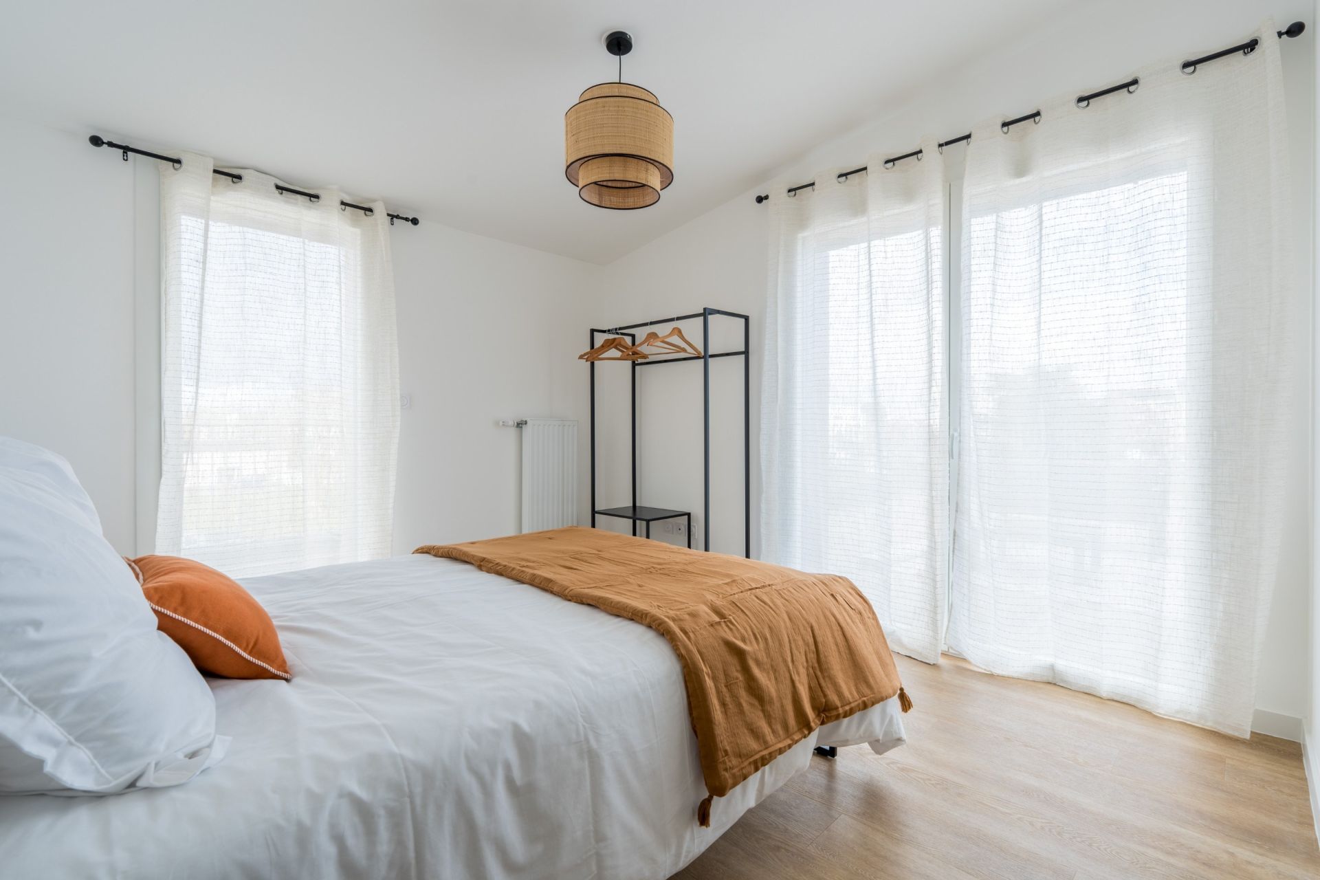 luxury apartment 5 Rooms for sale on ORLEANS (45000)