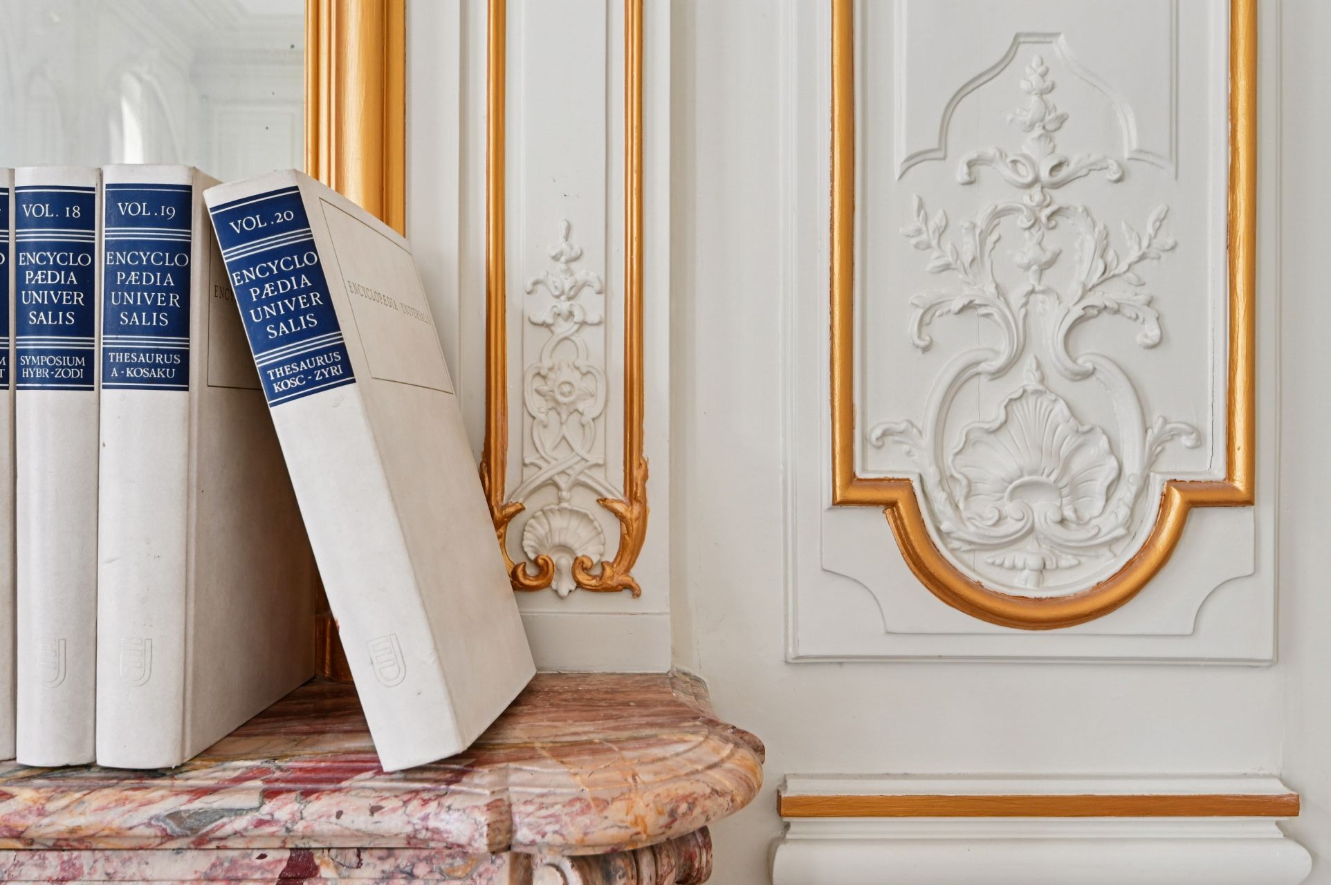 hôtel particulier 16 Pièces en vente sur PARIS (75007)