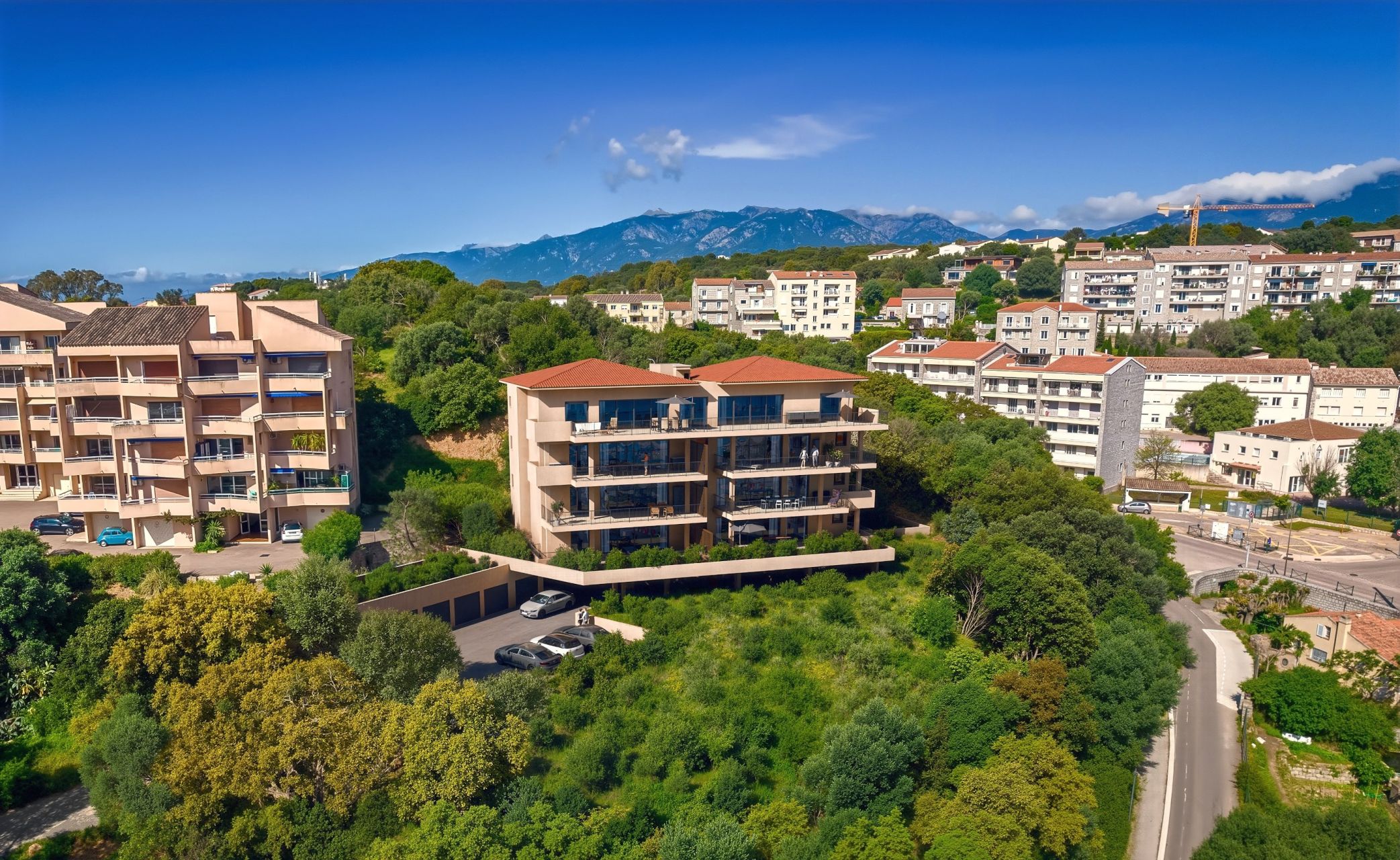 luxury apartment 3 Rooms for sale on PORTO VECCHIO (20137)
