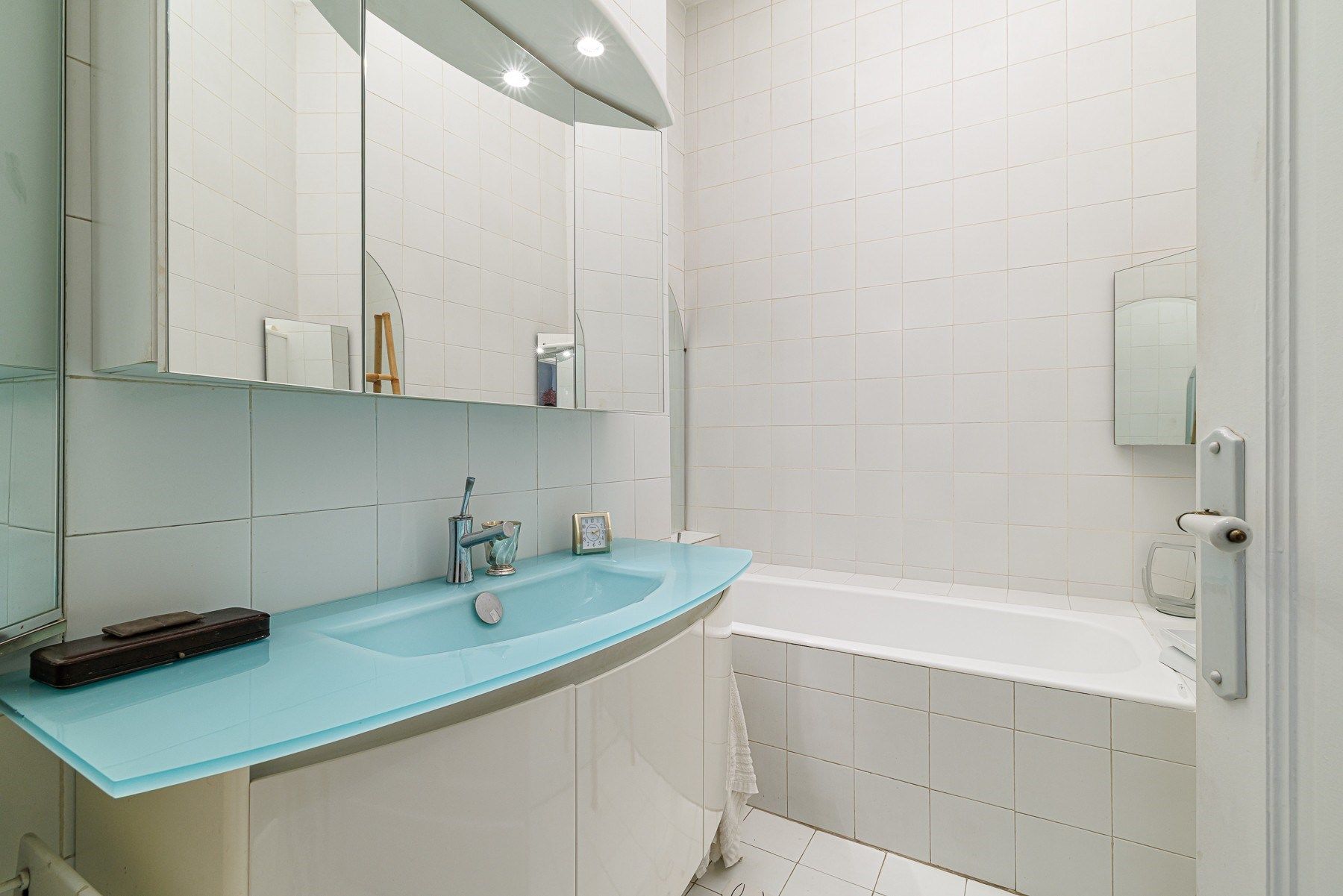 luxury apartment 2 Rooms for sale on NICE (06000)