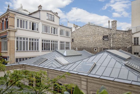 Sale Luxury apartment Paris 10 5 Rooms 146 m²