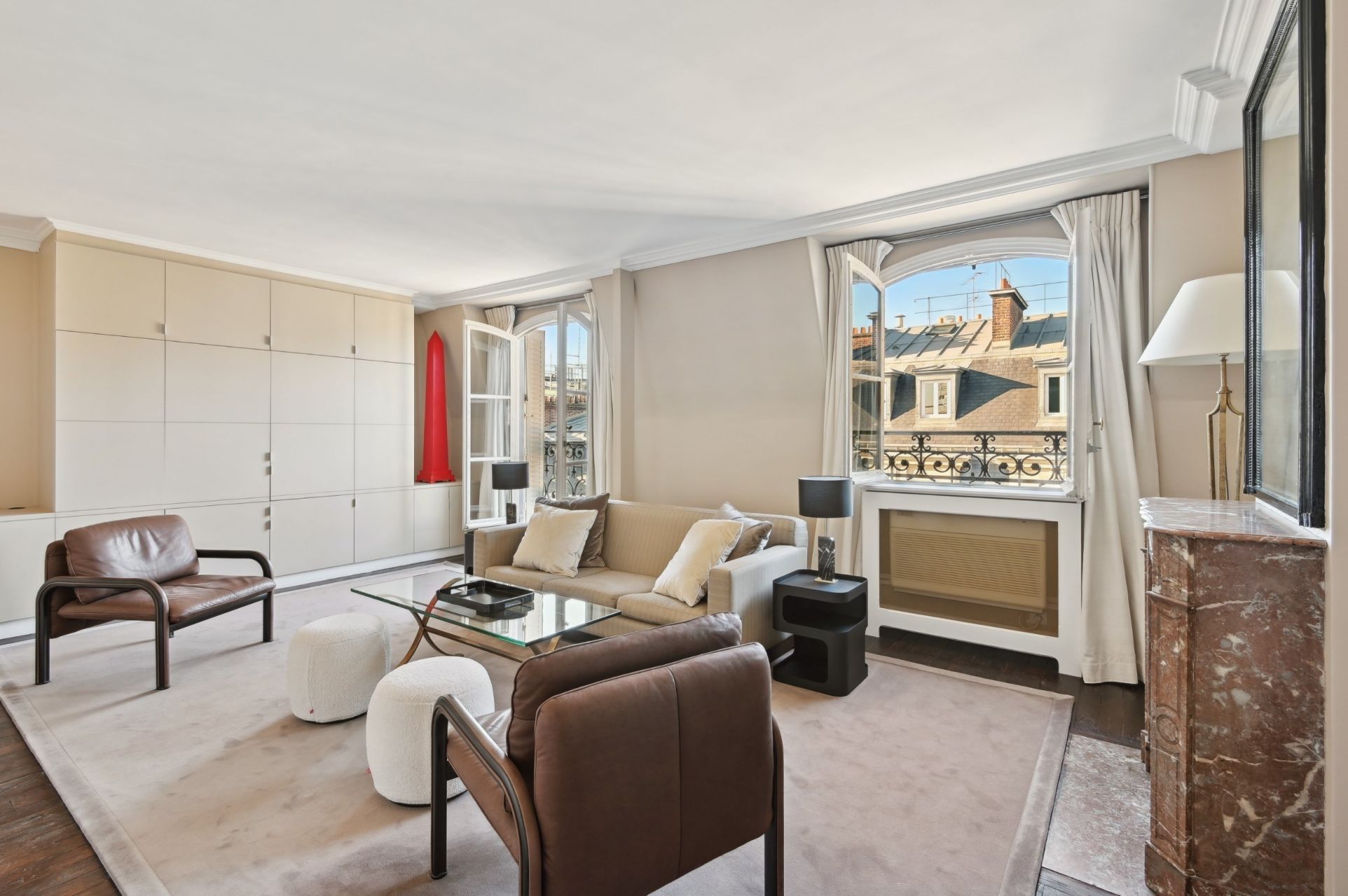 luxury apartment 5 Rooms for sale on PARIS (75007)