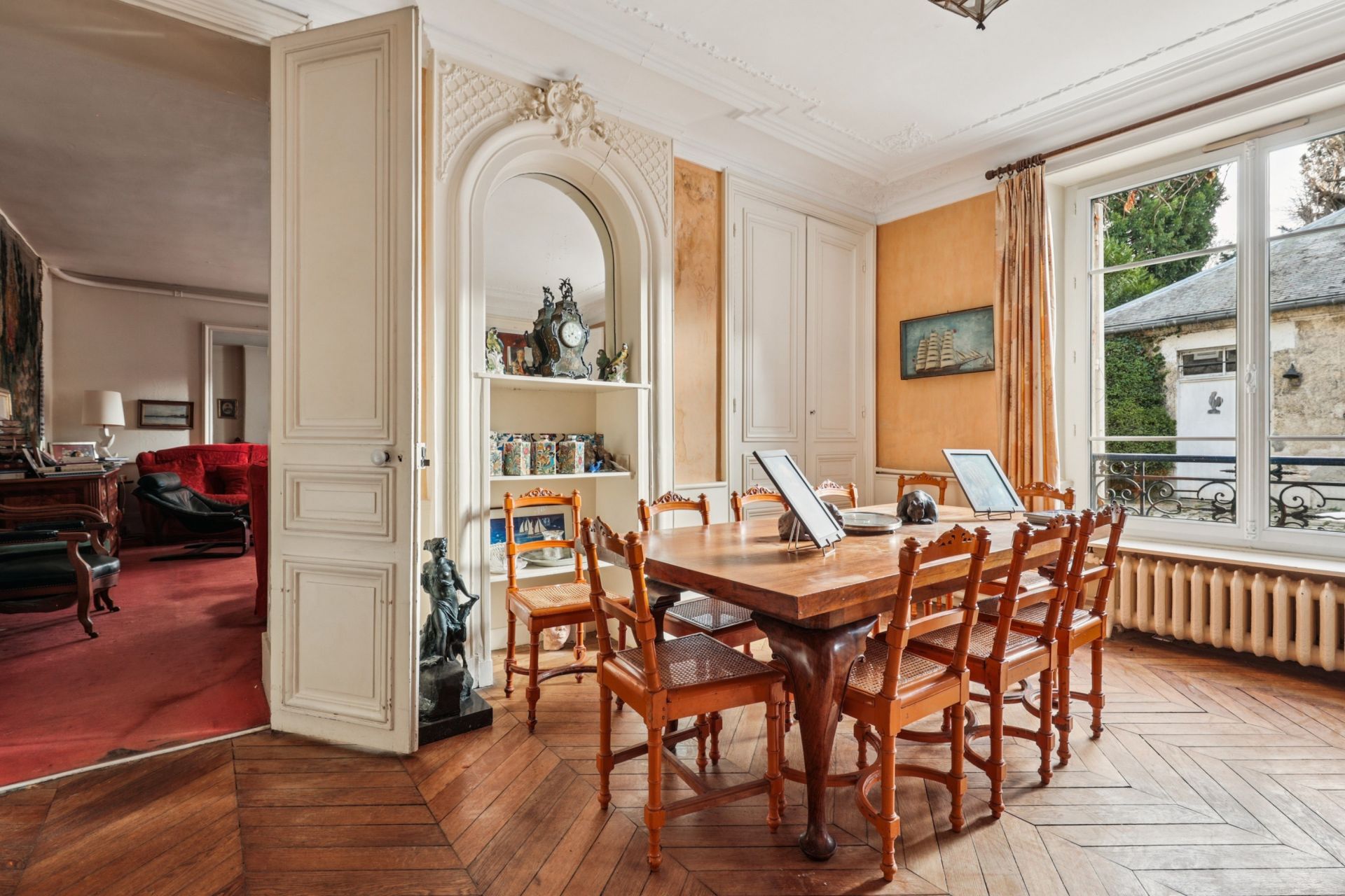 luxury house 11 Rooms for sale on VERSAILLES (78000)