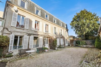 Sale Luxury house Versailles 11 Rooms 302 m²