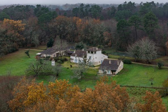 Sale Luxury house Saint-Astier 23&nbsp;Rooms 650&nbsp;m²