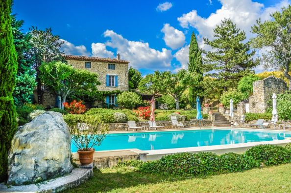 Sale Luxury house Mormoiron 12&nbsp;Rooms 400&nbsp;m²