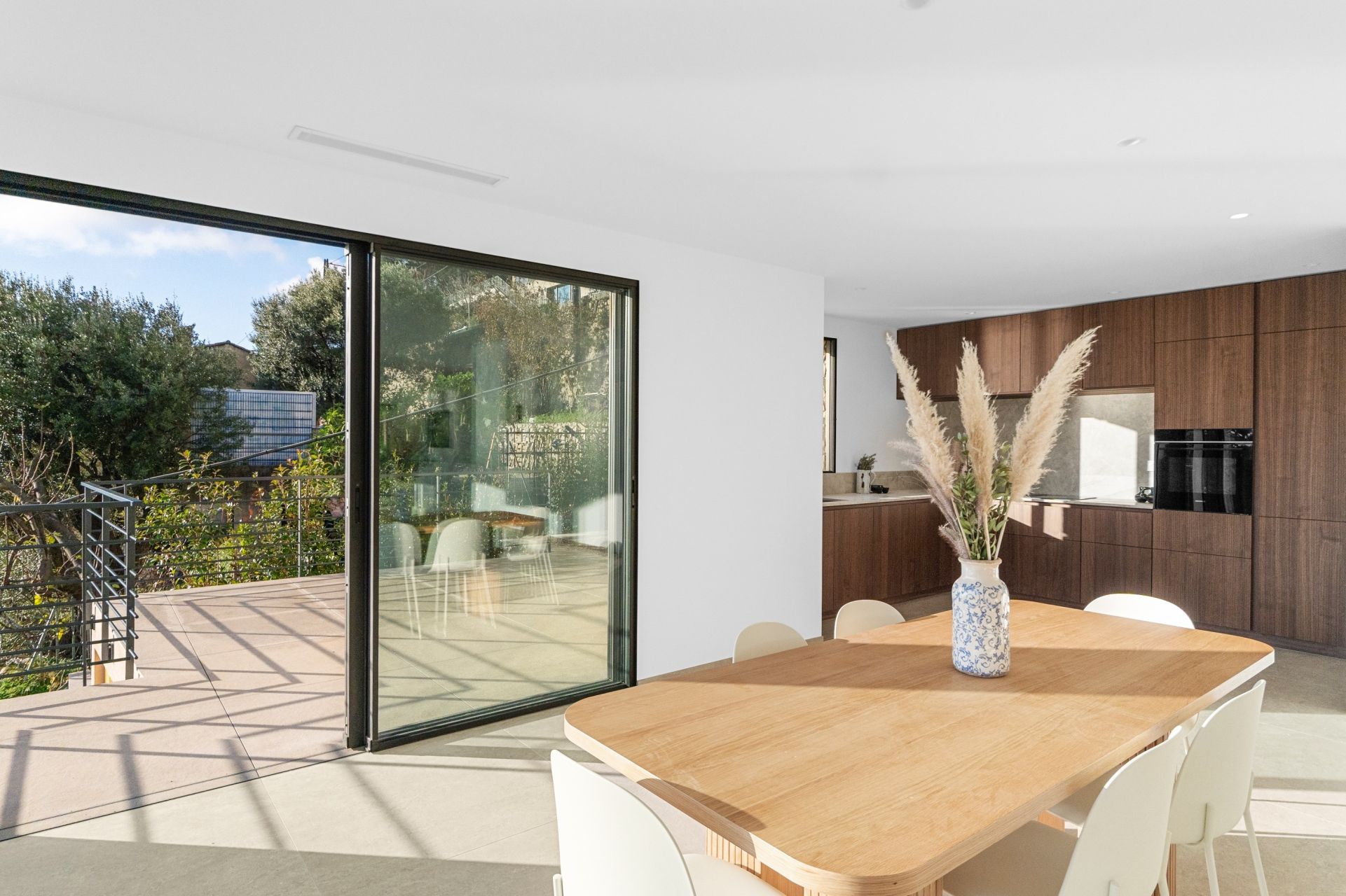 luxury villa 5 Rooms for sale on ROQUEBRUNE CAP MARTIN (06190)