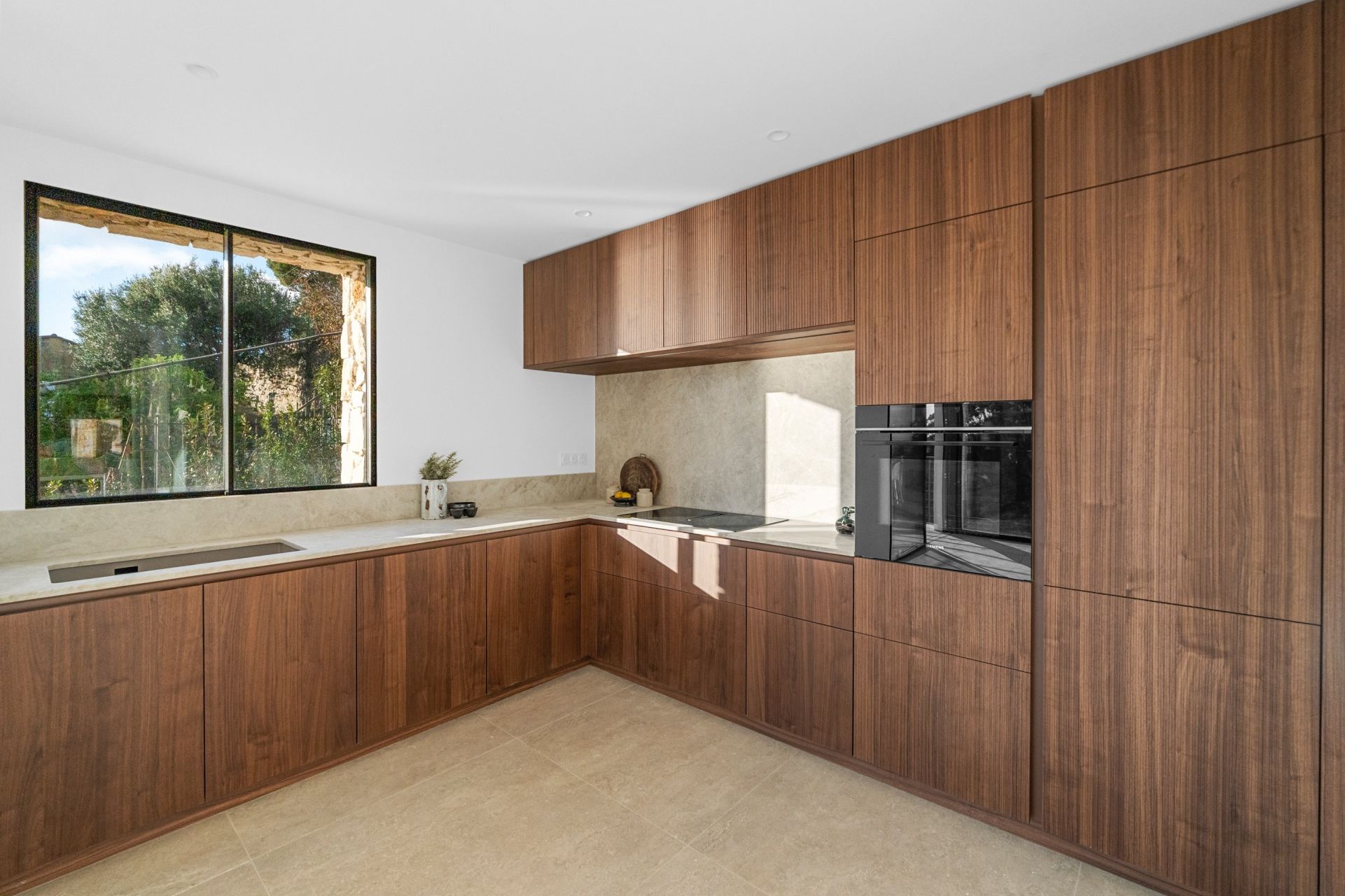 luxury villa 5 Rooms for sale on ROQUEBRUNE CAP MARTIN (06190)