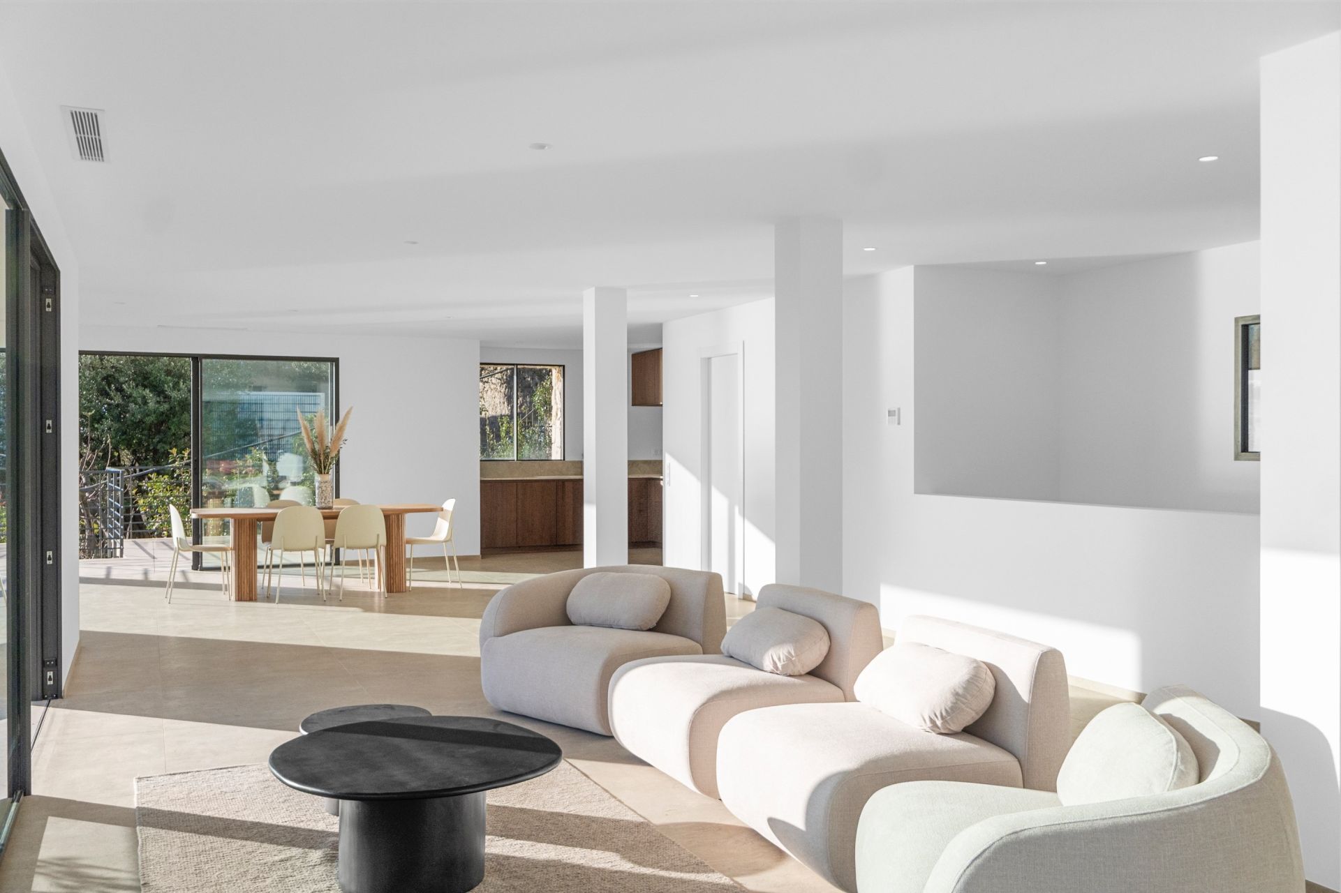 luxury villa 5 Rooms for sale on ROQUEBRUNE CAP MARTIN (06190)