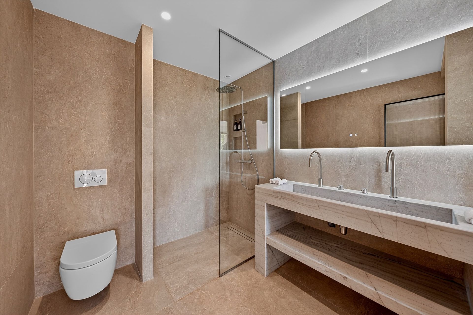luxury villa 5 Rooms for sale on ROQUEBRUNE CAP MARTIN (06190)