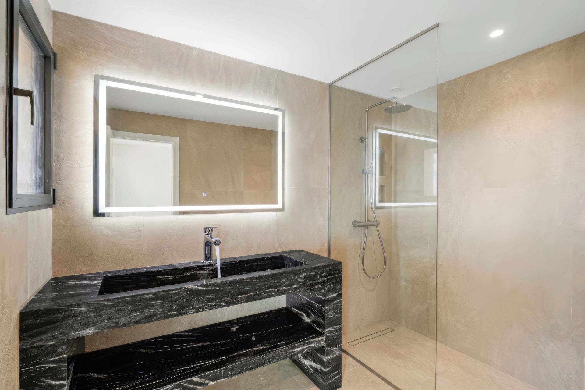 luxury villa 5 Rooms for sale on ROQUEBRUNE CAP MARTIN (06190)