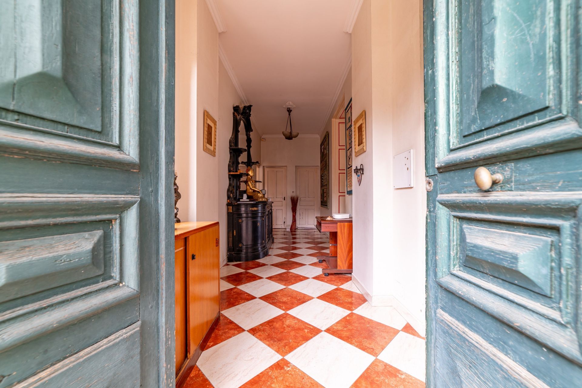 luxury house 6 Rooms for sale on SETE (34200)