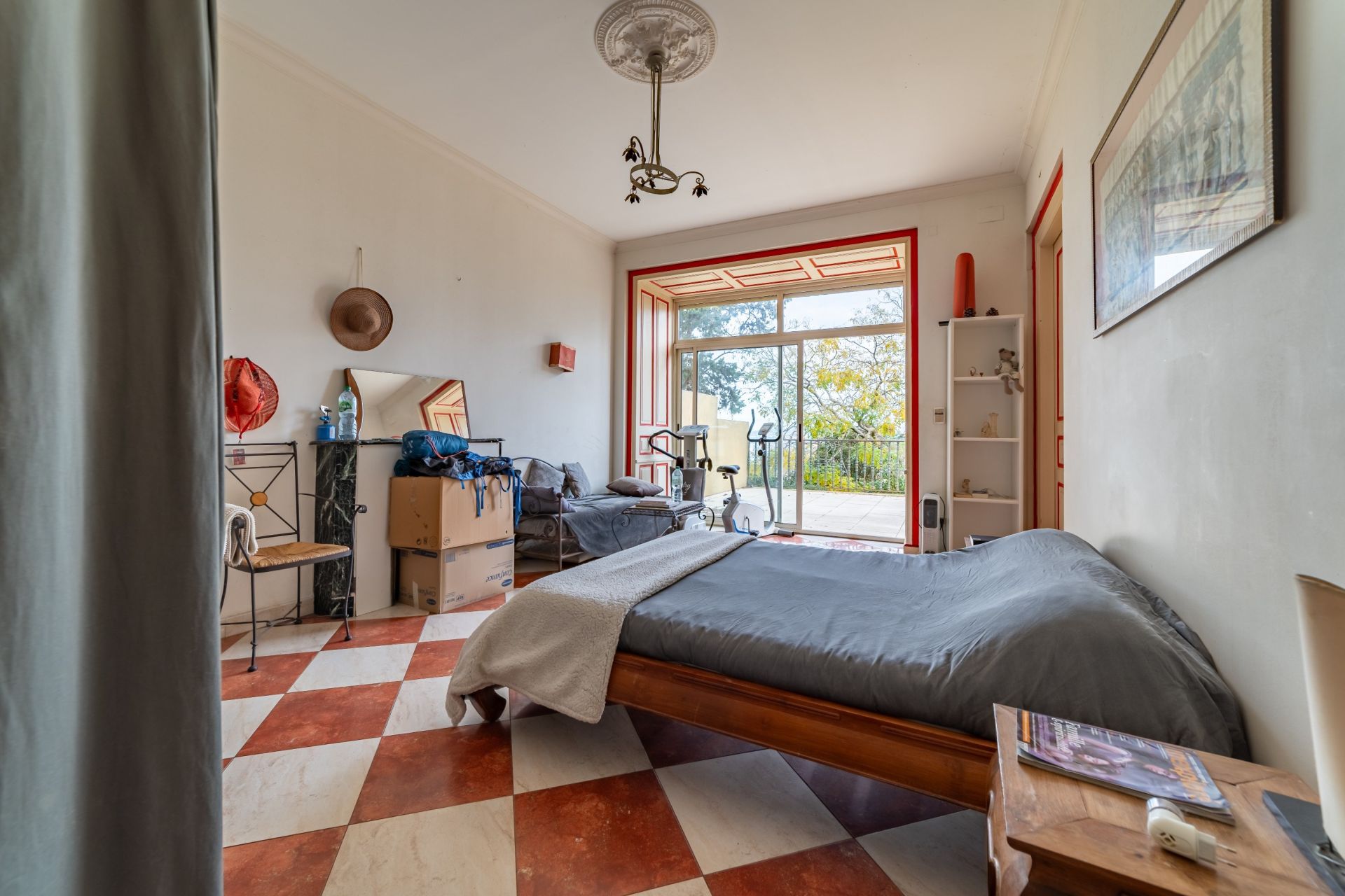 luxury house 6 Rooms for sale on SETE (34200)