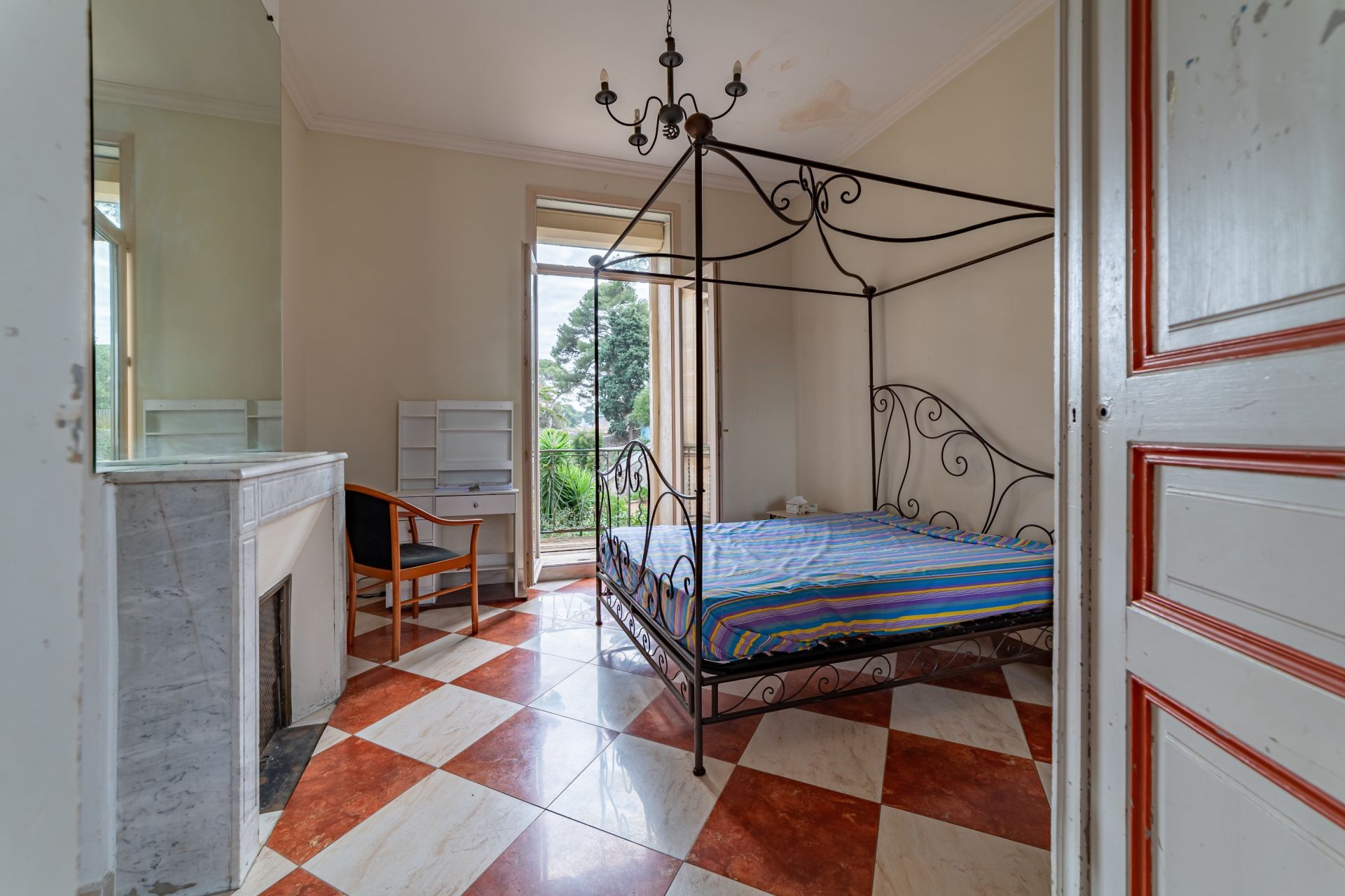 luxury house 6 Rooms for sale on SETE (34200)