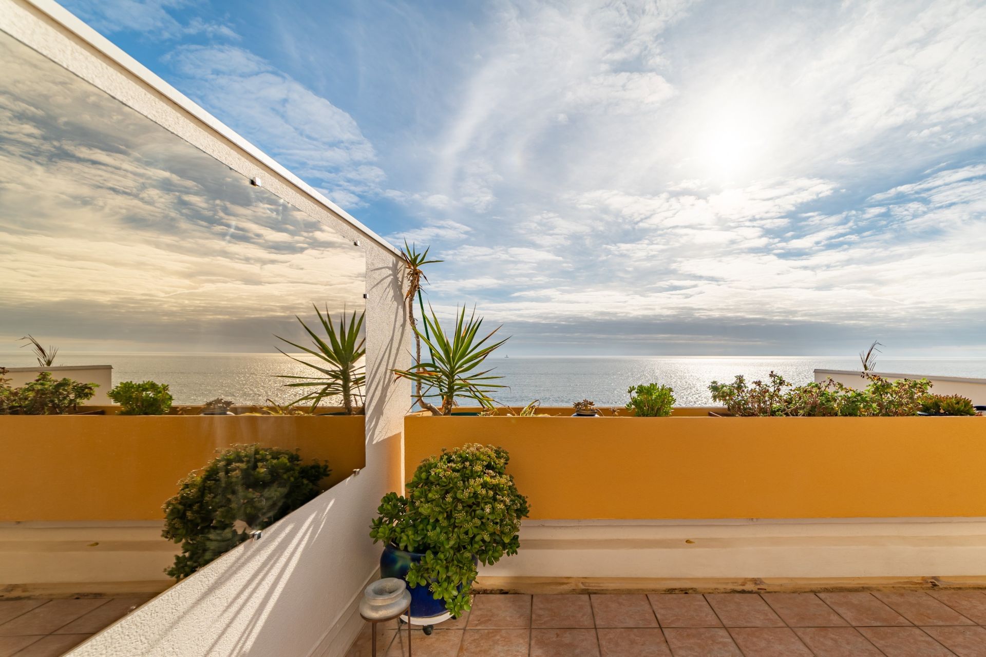 luxury apartment 4 Rooms for sale on SETE (34200)