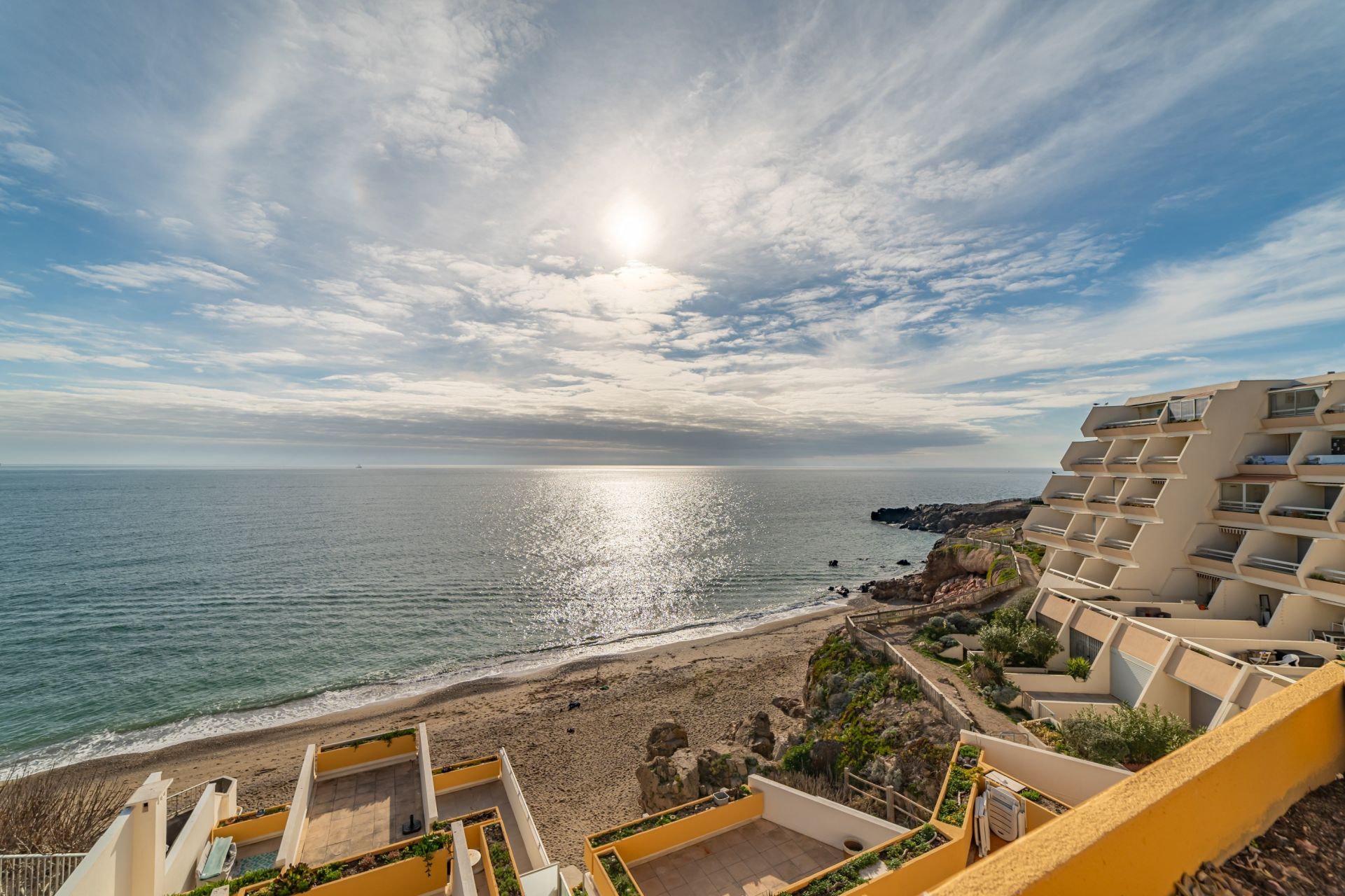 luxury apartment 4 Rooms for sale on SETE (34200)