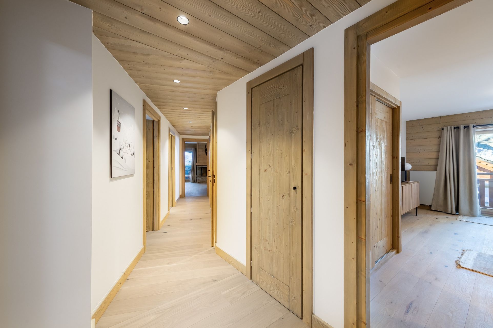 luxury apartment 5 Rooms for sale on MERIBEL LES ALLUES (73550)