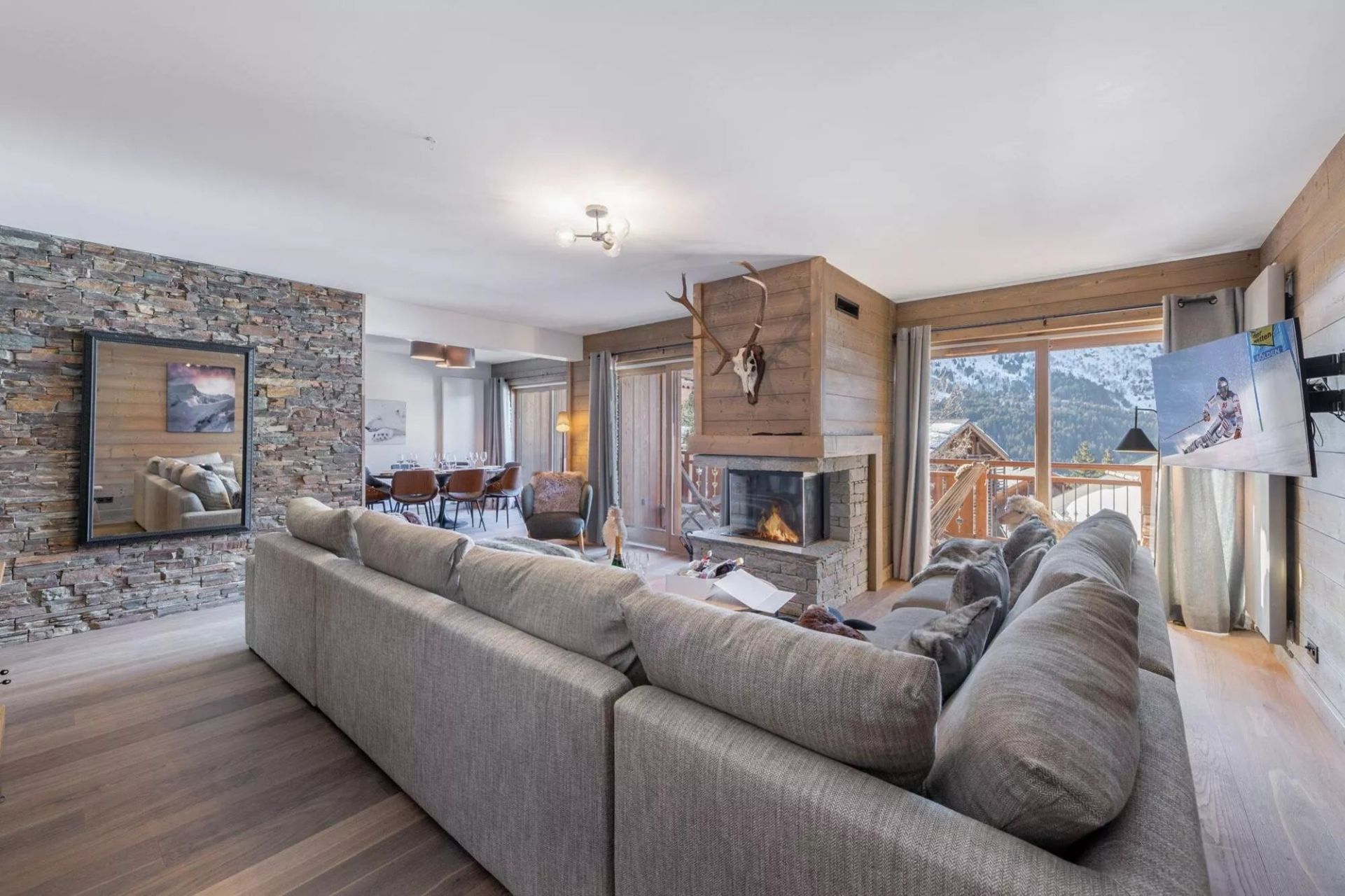 luxury apartment 4 Rooms for sale on MERIBEL LES ALLUES (73550)