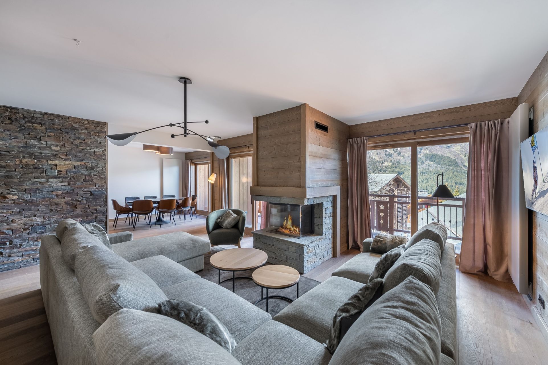 luxury apartment 4 Rooms for sale on MERIBEL LES ALLUES (73550)