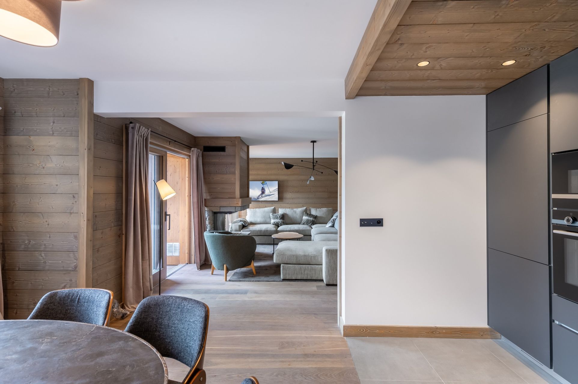 luxury apartment 4 Rooms for sale on MERIBEL LES ALLUES (73550)