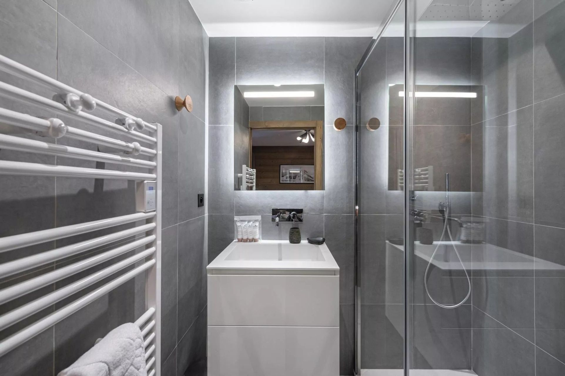 luxury apartment 4 Rooms for sale on MERIBEL LES ALLUES (73550)