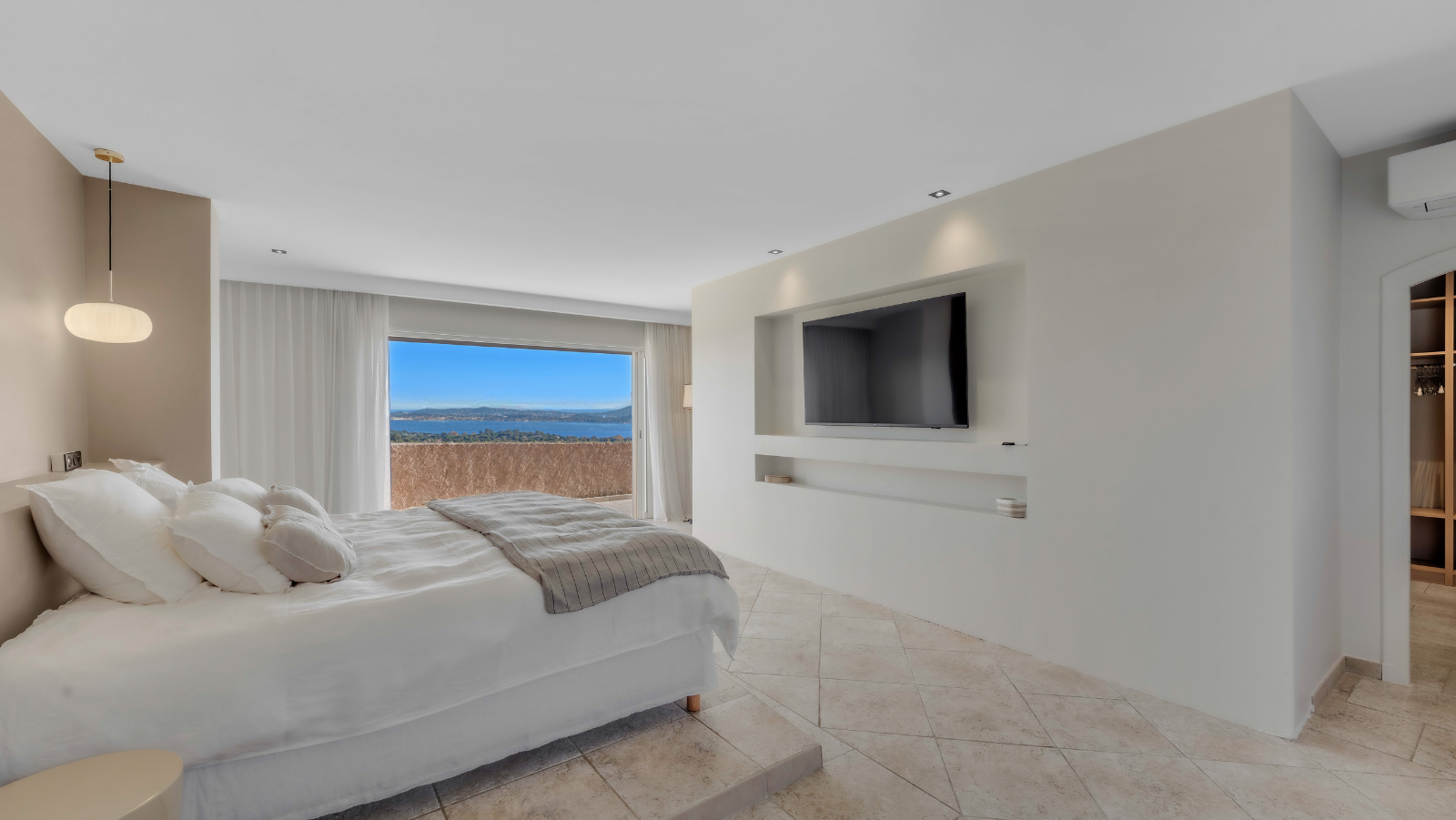 maison de maître 12 Pièces en vente sur GRIMAUD (83310)