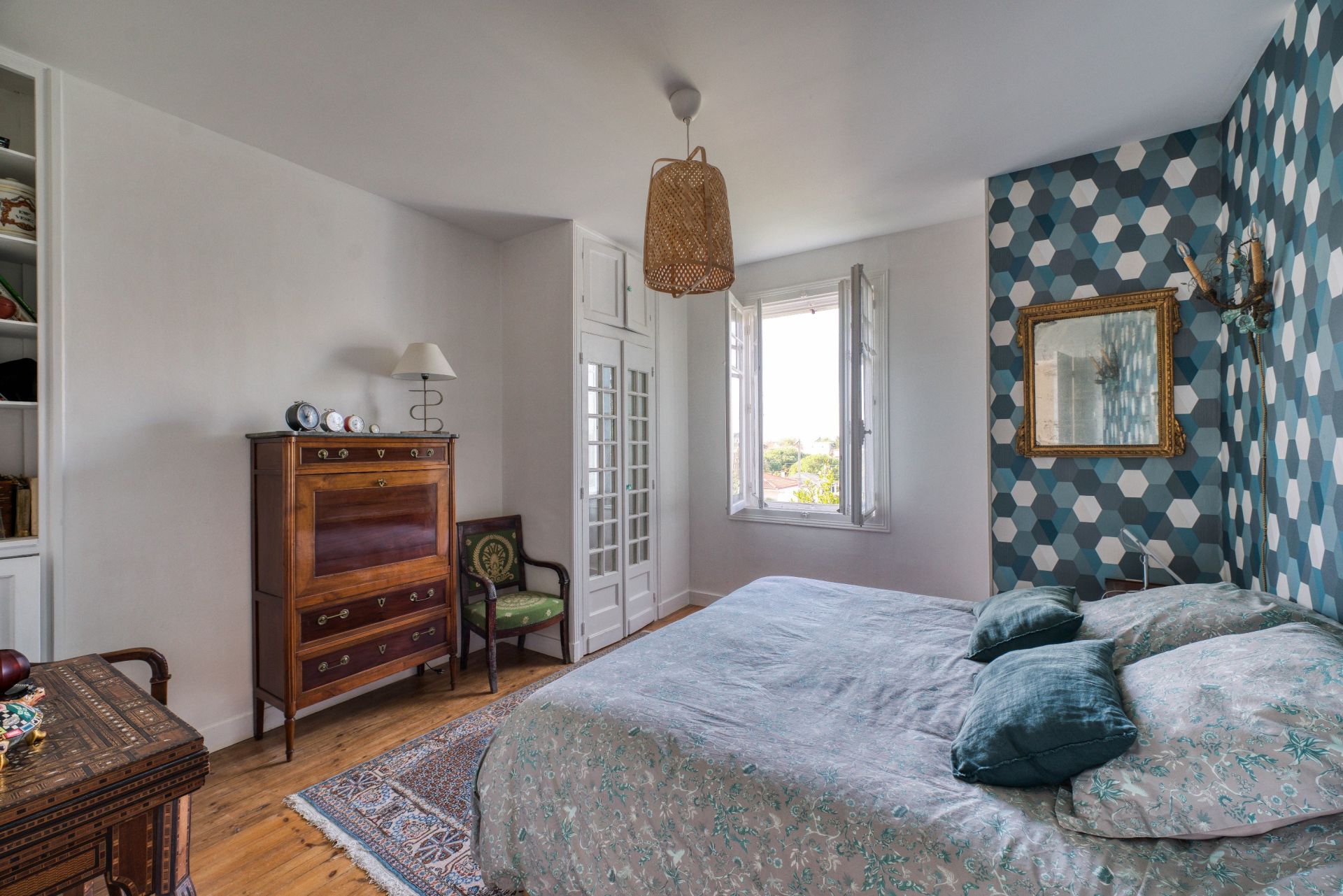 luxury house 9 Rooms for sale on ROYAN (17200)